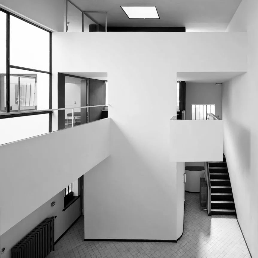 入口門廳 ©Oliver Martin-Gambier