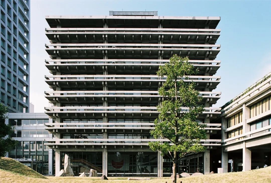 8層高的香川縣政府大樓 