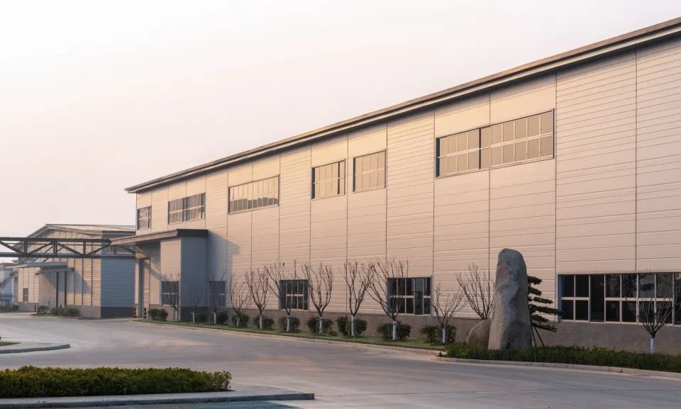 廠房立面 勤美達精密機械項目 / 潘冀聯合建築師事務所