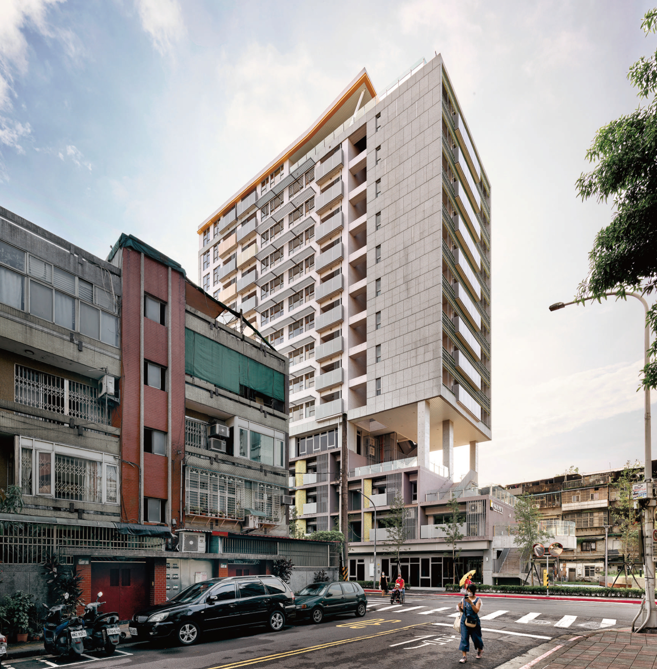B2-022　臺北市南港區中南社會住宅
設計單位：闕河彬建築師事務所＋四喜創意
業主：台北市都發局
