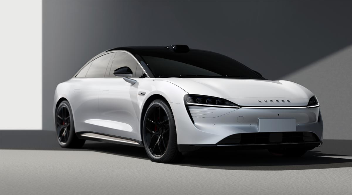 Luxeed S7是由華為與奇瑞合作打造的電動車，被市場定位為與Tesla的高端Model S直接競爭的產品