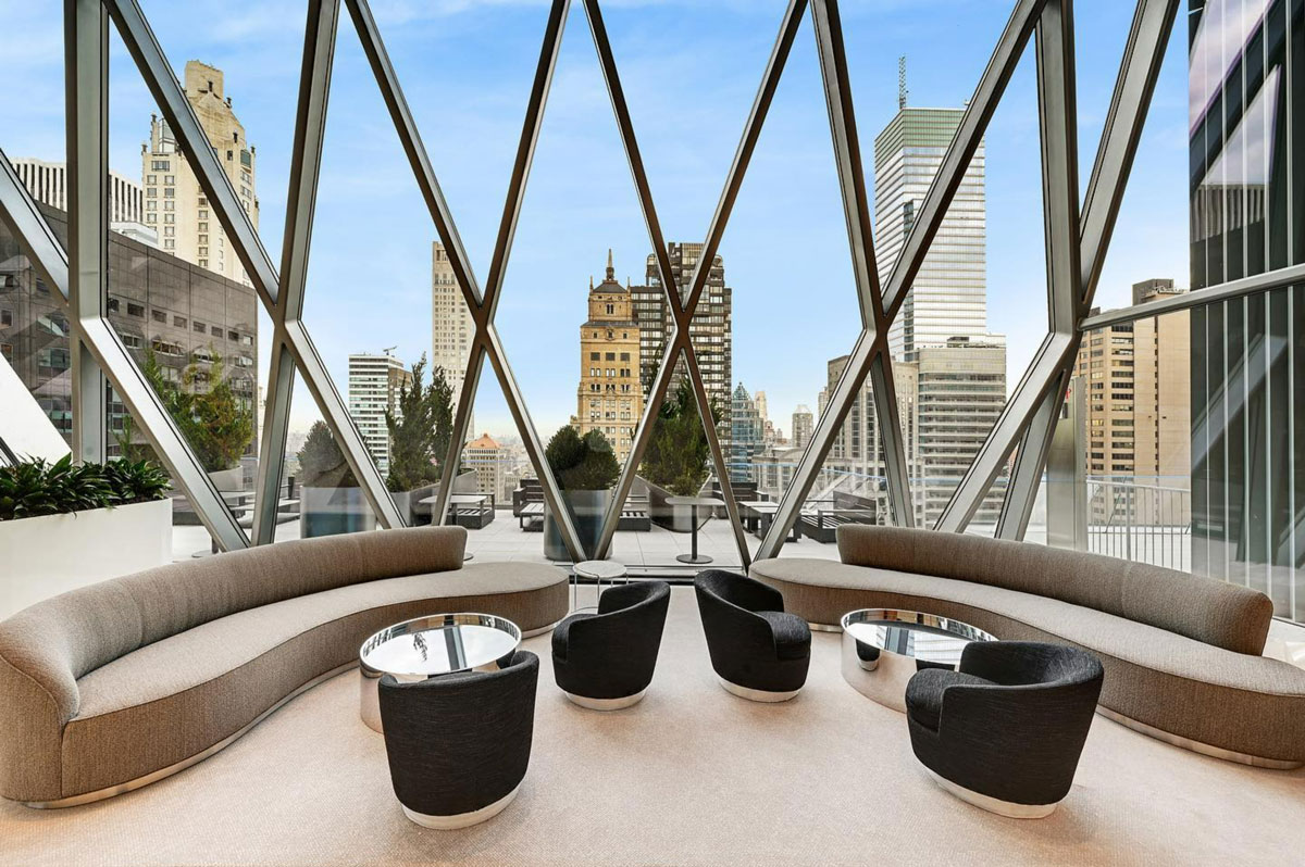 「The Diagrid Club」俱樂部提供餐飲服務,對大樓使用者開放,咖啡廳和餐飲空間由米其林三星主廚Jean-Georges Vongerichten經營,讓人們得以在曼哈頓高空26層樓處面對都市華麗景觀同時享用法式美食
