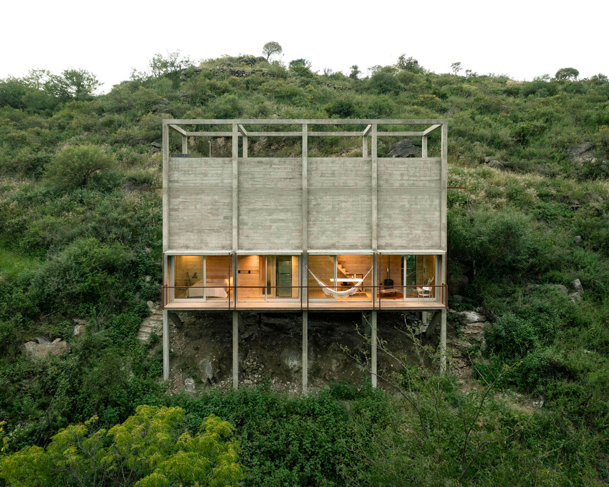 結合自然地貌的的幾何美學，阿根廷住宅工作坊之家Workshop House／Agustín Berzero + Manuel Gonzalez Veglia (Tectum arquitectura)