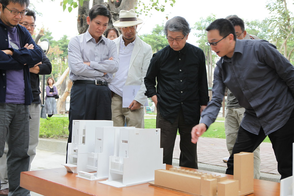 山本理顯曾經到台灣擔任第二屆台灣住宅建築獎評審