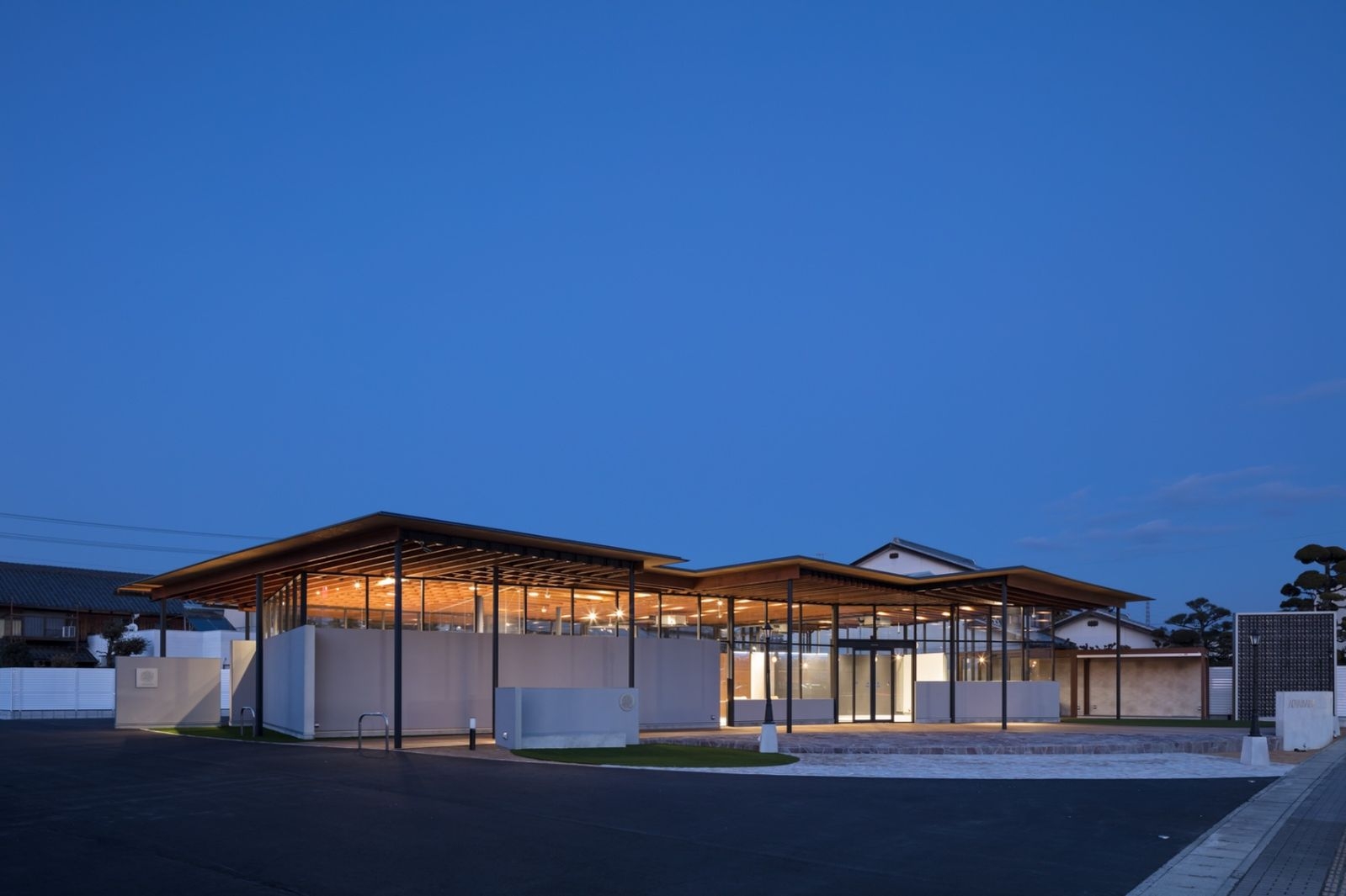 AOYAMA花苑／y+M design office