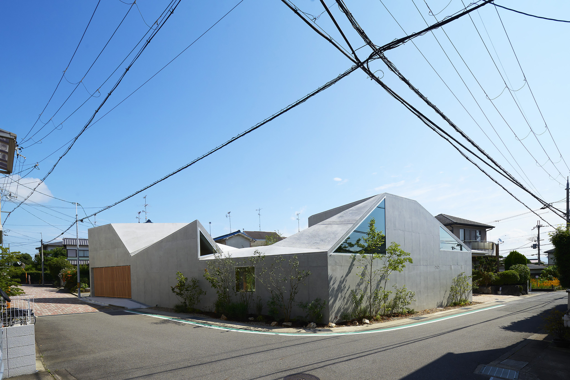 京都住宅 畑友洋建築設計事務所 向日市の家House in Maitamon Tomohiro Hata Architect and Associates 