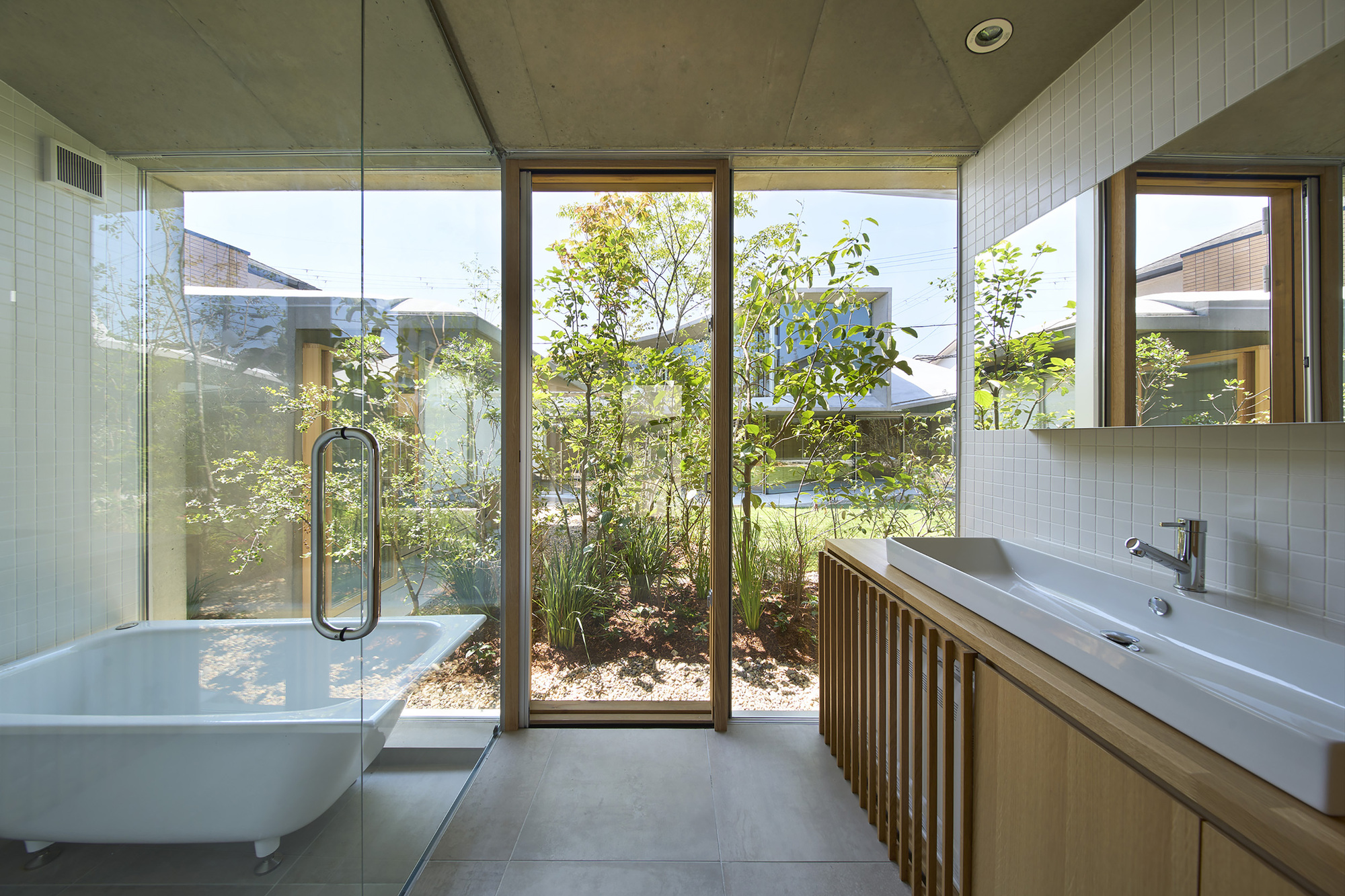 京都住宅 畑友洋建築設計事務所 向日市の家House in Maitamon Tomohiro Hata Architect and Associates 