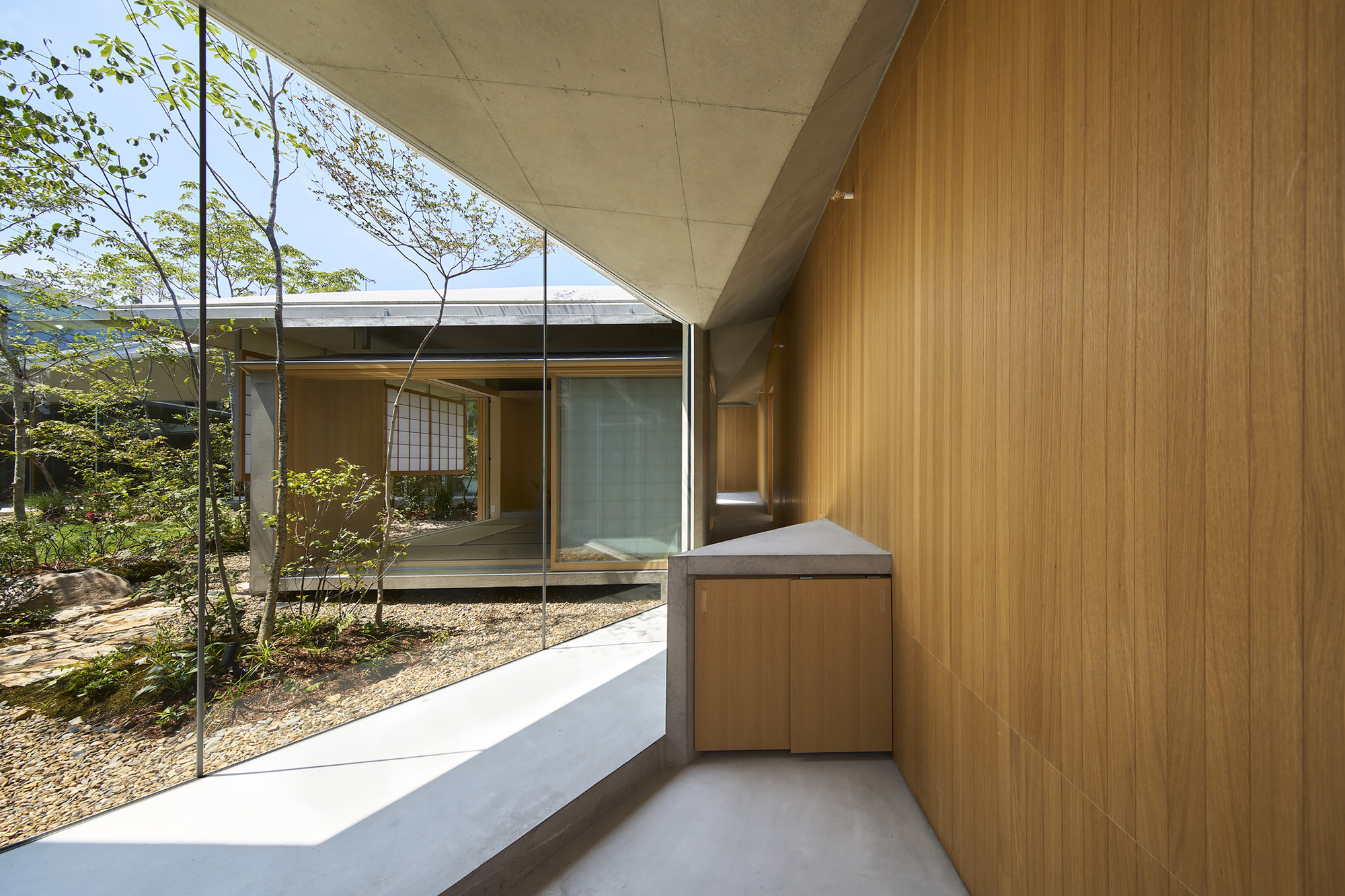 京都住宅 畑友洋建築設計事務所 向日市の家House in Maitamon Tomohiro Hata Architect and Associates 