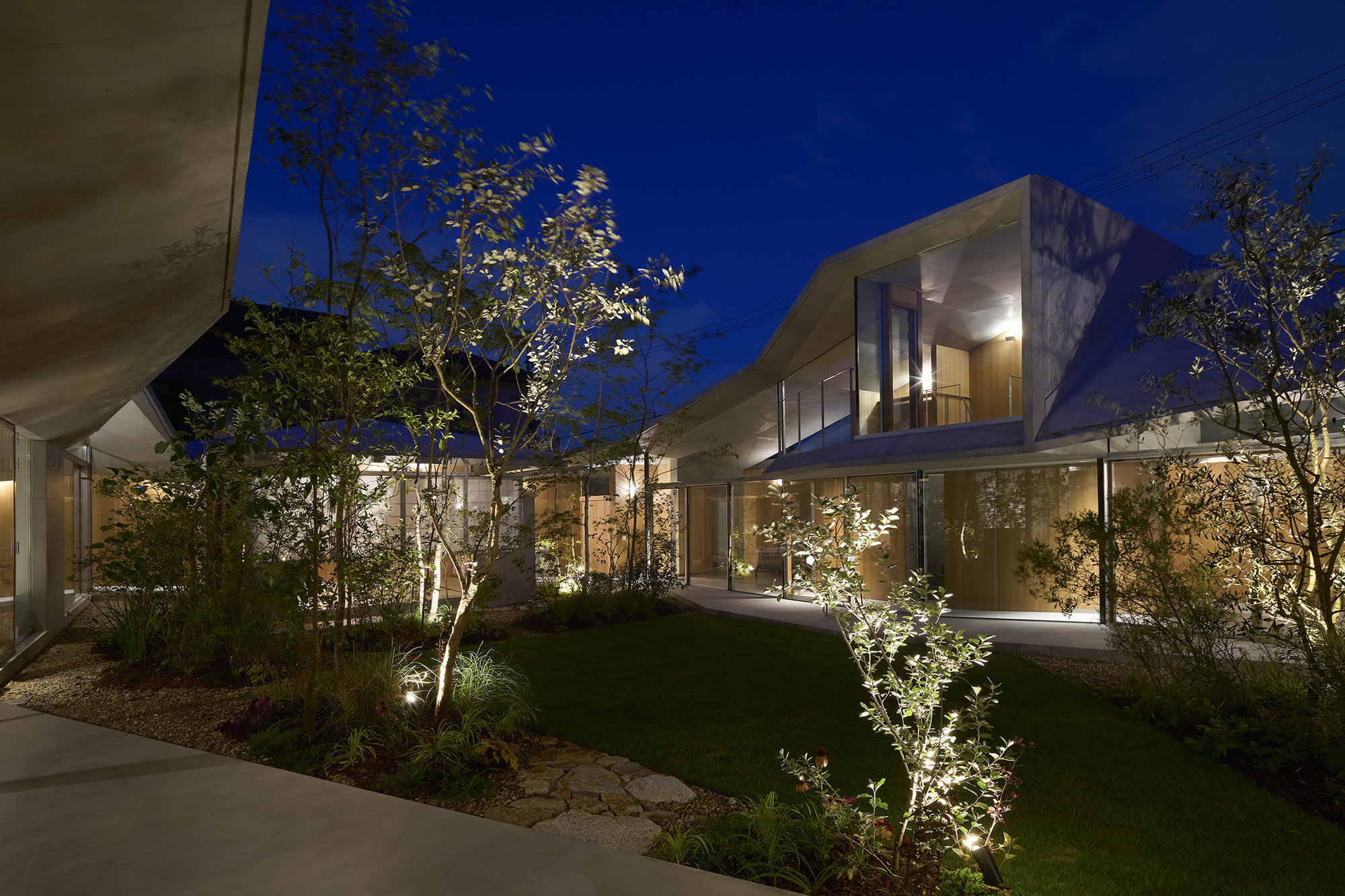 京都住宅 畑友洋建築設計事務所 向日市の家House in Maitamon Tomohiro Hata Architect and Associates 