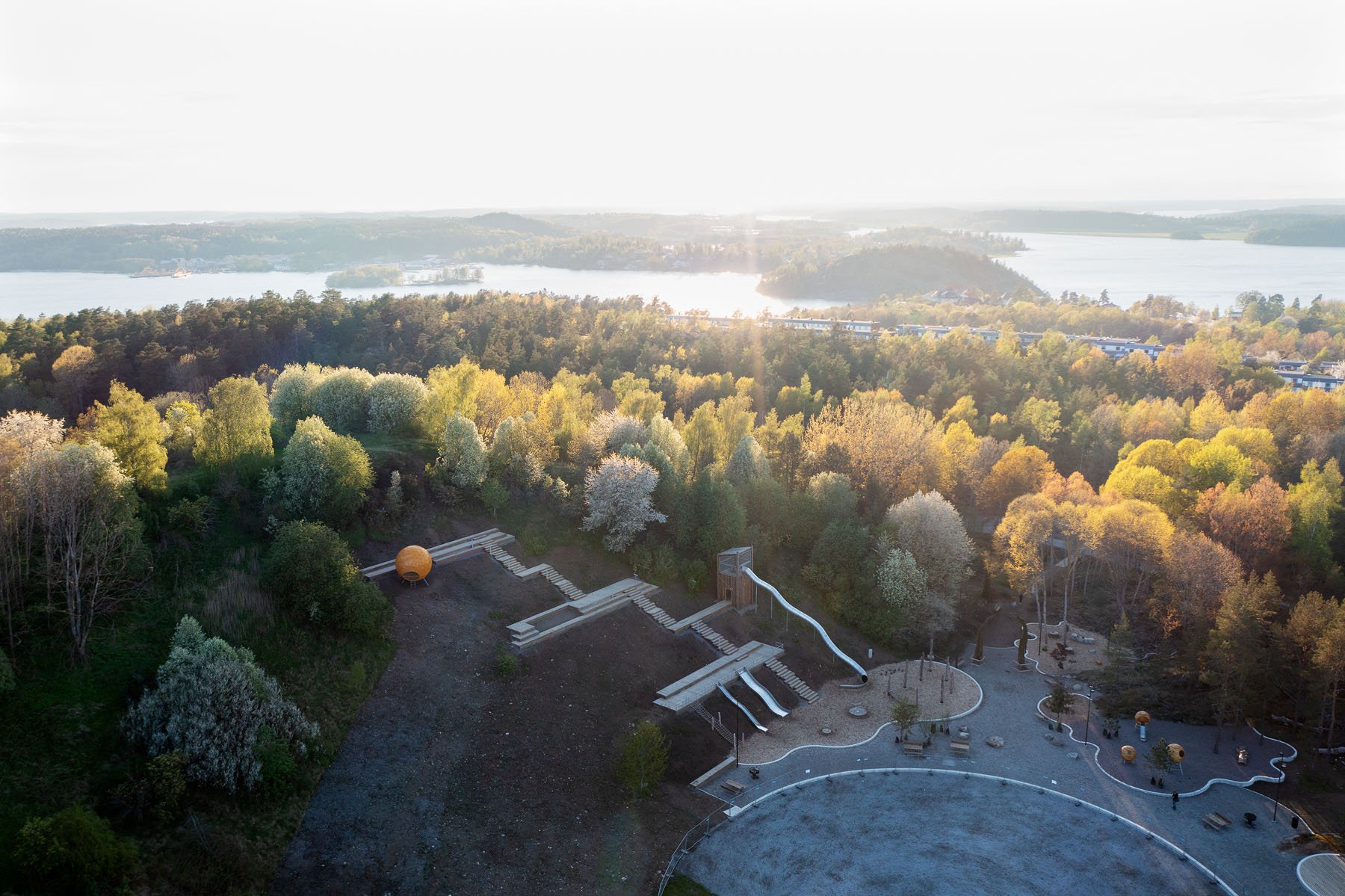 斯德哥爾摩人工山丘Vårbergstoppen兒童遊樂場 景觀設計LAND arkitektur