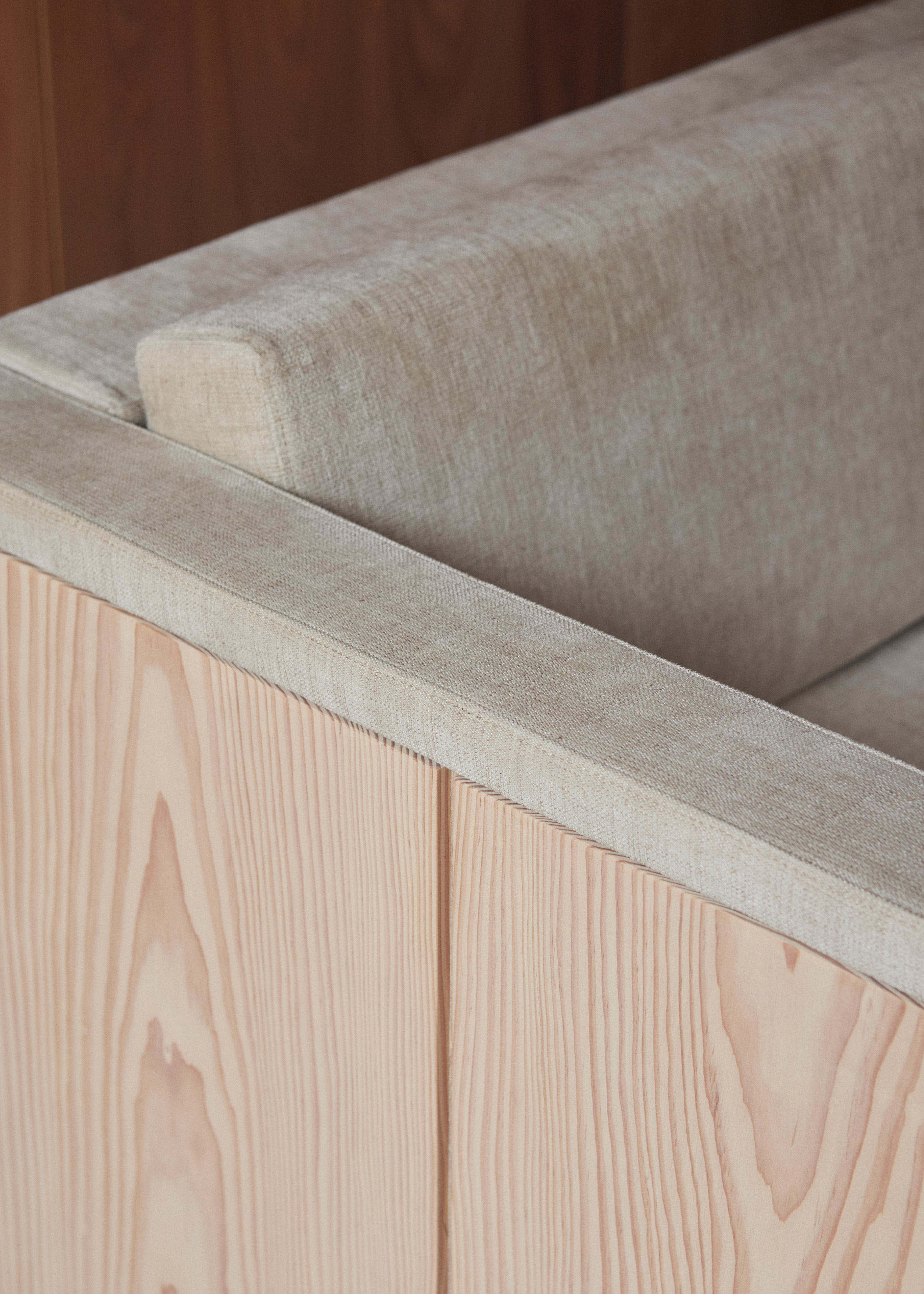 John Pawson x Dinesen世紀聯名「Pawson Furniture Collection」極簡木頭家具