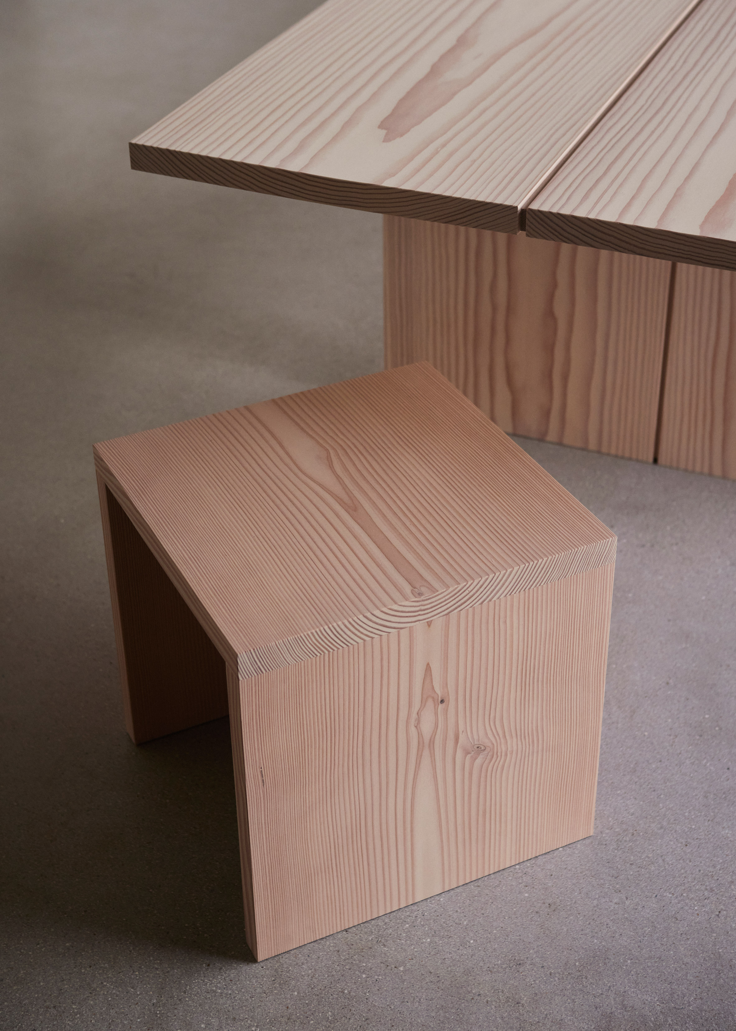 John Pawson x Dinesen世紀聯名「Pawson Furniture Collection」極簡木頭家具