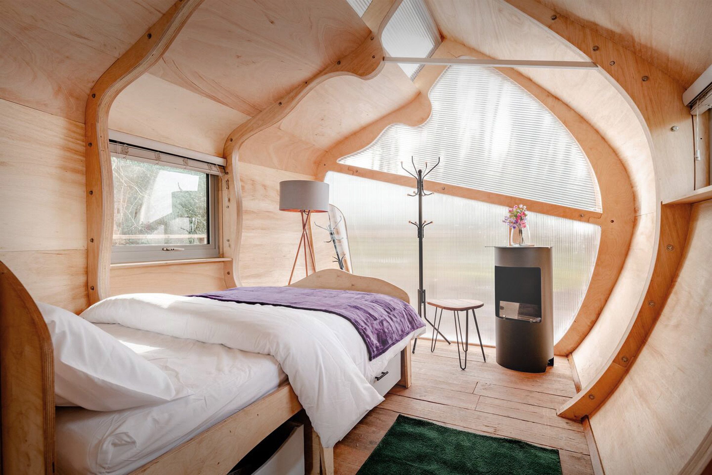 英國農場繭型小木屋Monocoque Cabin 英國建築師Peter Markos