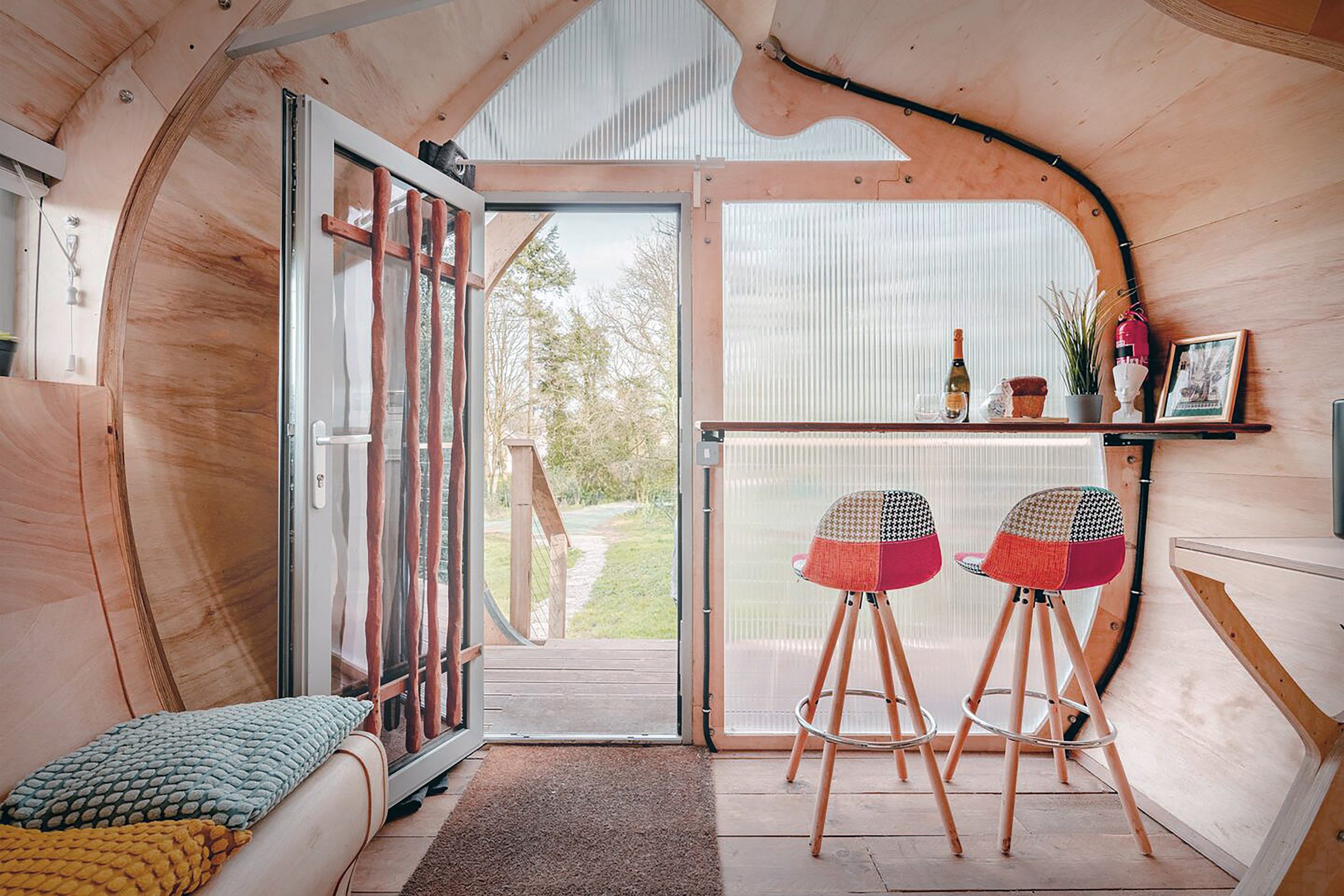 英國農場繭型小木屋Monocoque Cabin 英國建築師Peter Markos