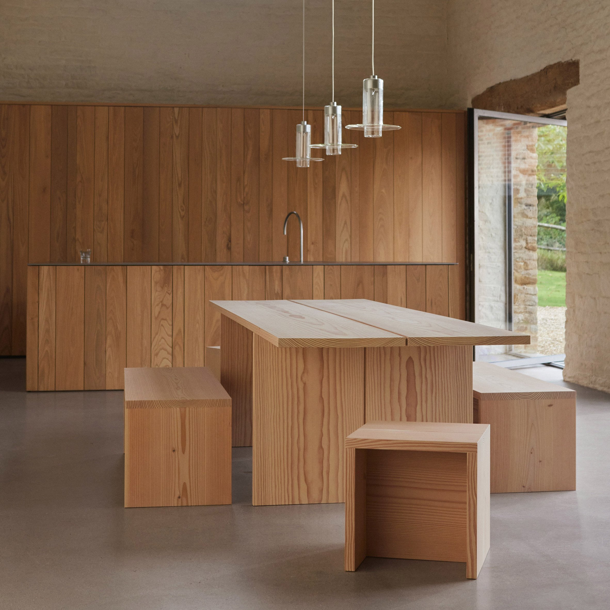 John Pawson x Dinesen世紀聯名「Pawson Furniture Collection」極簡木頭家具