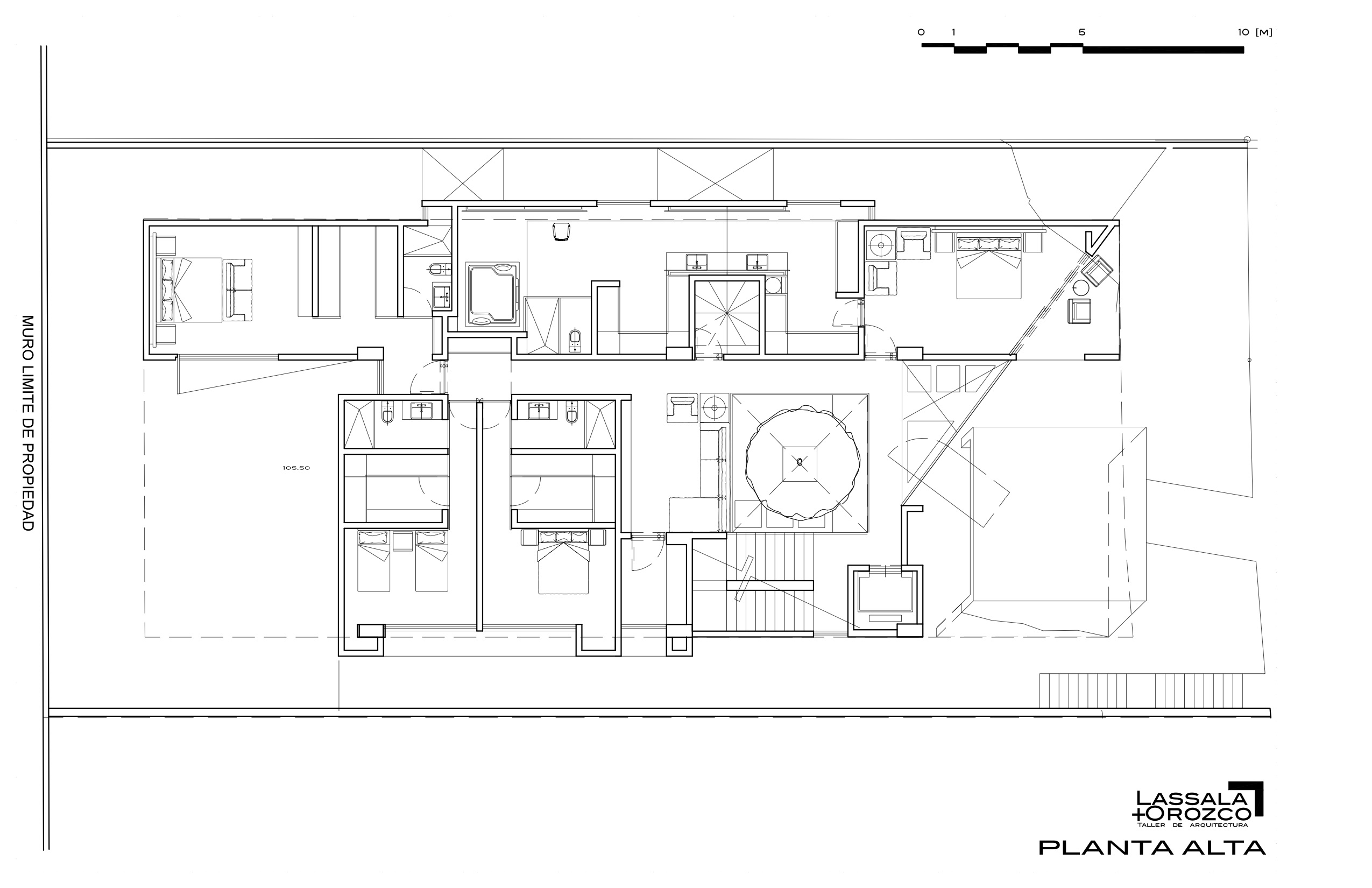 Firts Floor Plan 頂層平面圖