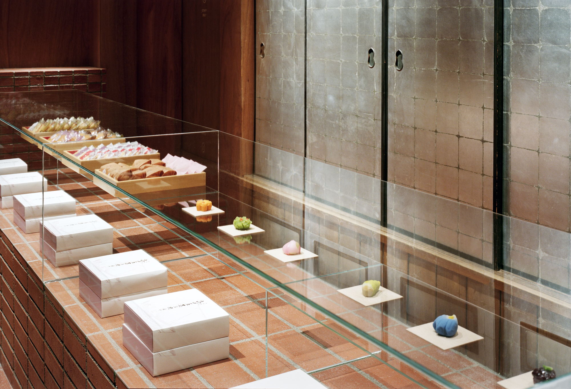 Jo Nagasaka Schemata Architects 長坂常北海道函館百年老店「千秋庵總本家」室內設計 老屋改造 千秋庵総本家 Hakodate Sensyuan Sohonke Café
