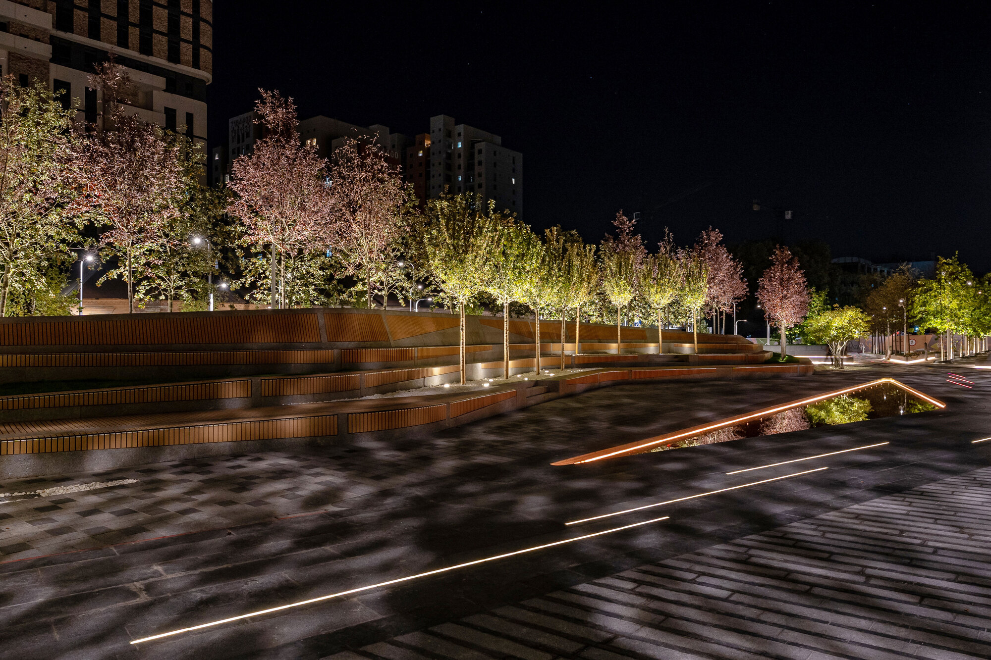 Reconstruction Uspenska Square 烏克蘭第聶伯Dnipro廣場重新規劃工程 廣場、公共空間、開放空間、烏克蘭建築、烏克蘭建築師、都市設計 Dmytro Volyk、Ksenia Donetska