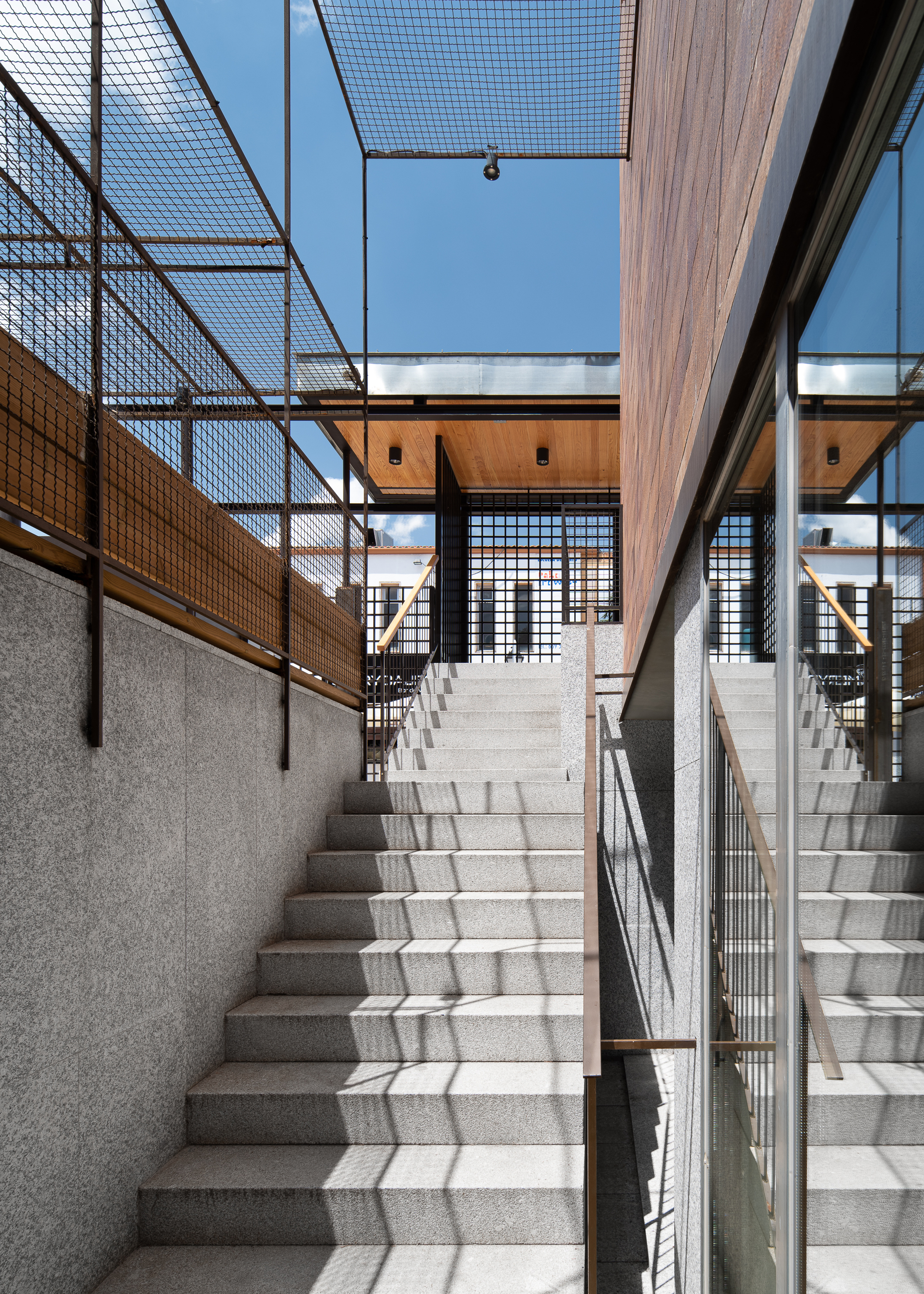 Caja de Cultura de Torrelodones 西班牙文化圖書館 Gabriel Gallegos Borges