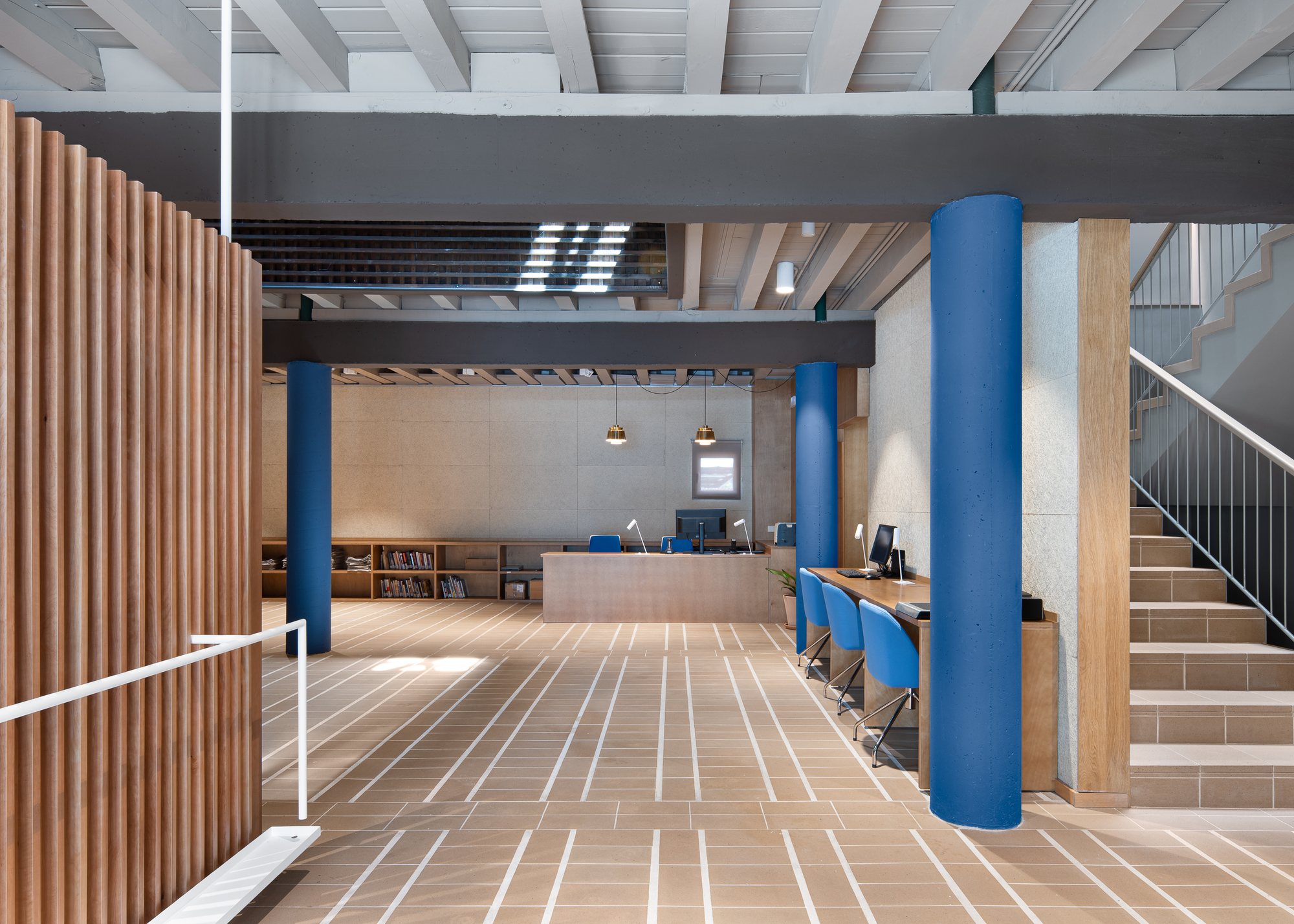 Caja de Cultura de Torrelodones 西班牙文化圖書館 Gabriel Gallegos Borges