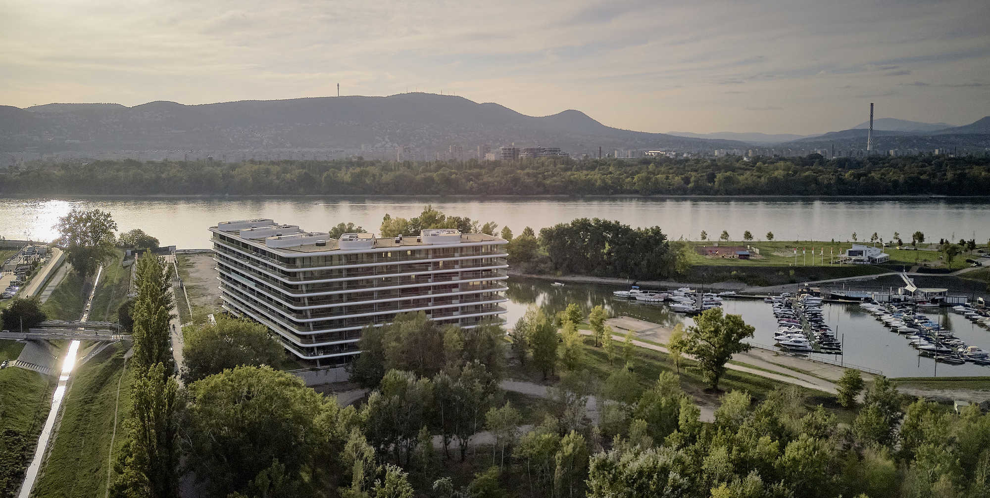 匈牙利布達佩斯 Danubio Budapest Building 建案、住宅、集合住宅、匈牙利建築 T2.a Architects