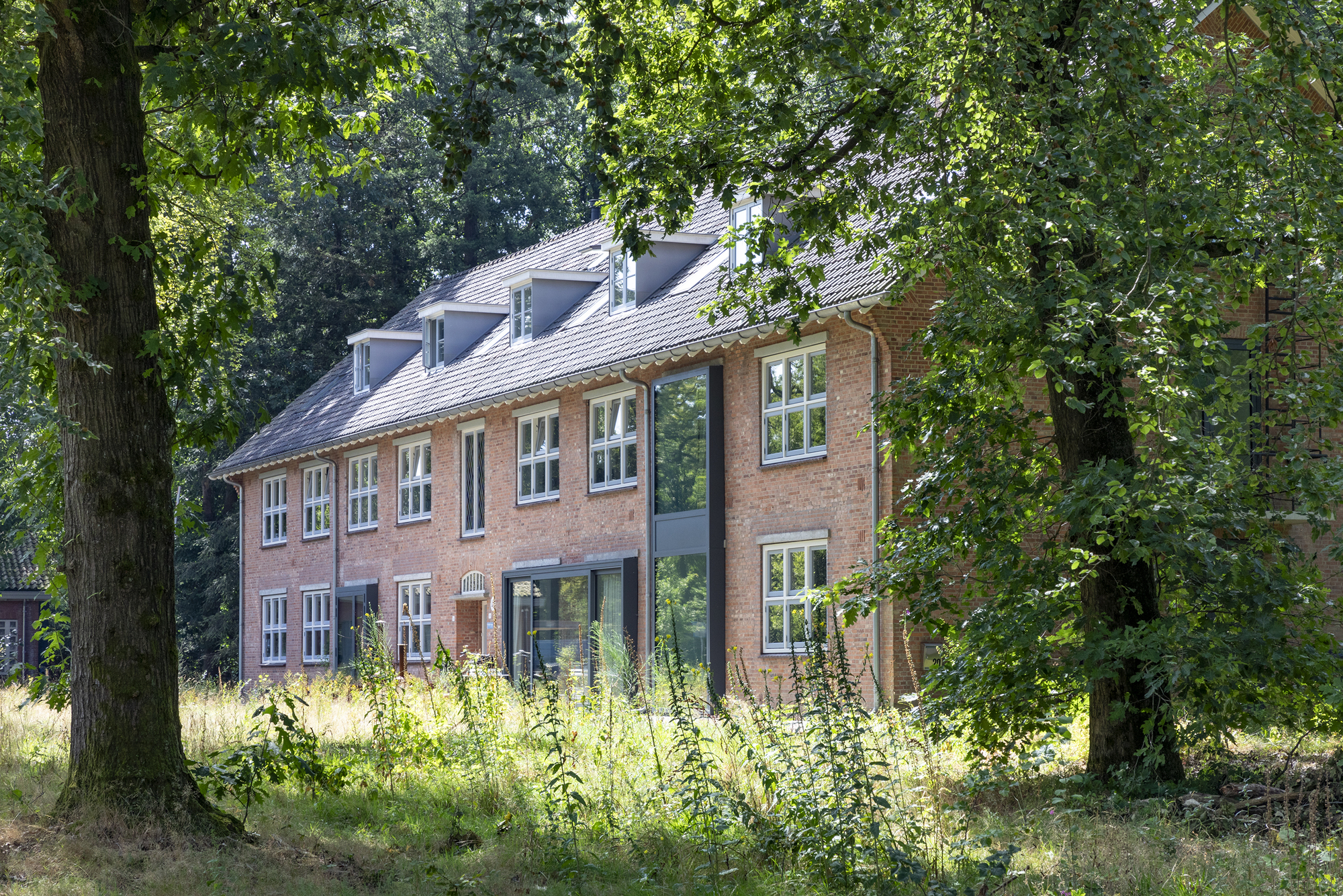 荷蘭Arnhem Buitenplaats Koningsweg開發案 文化設施、住宅、集合住宅、舊建築改造、荷蘭建築 KWP Gebiedsontwikkelaars Buro Harro MVRDV