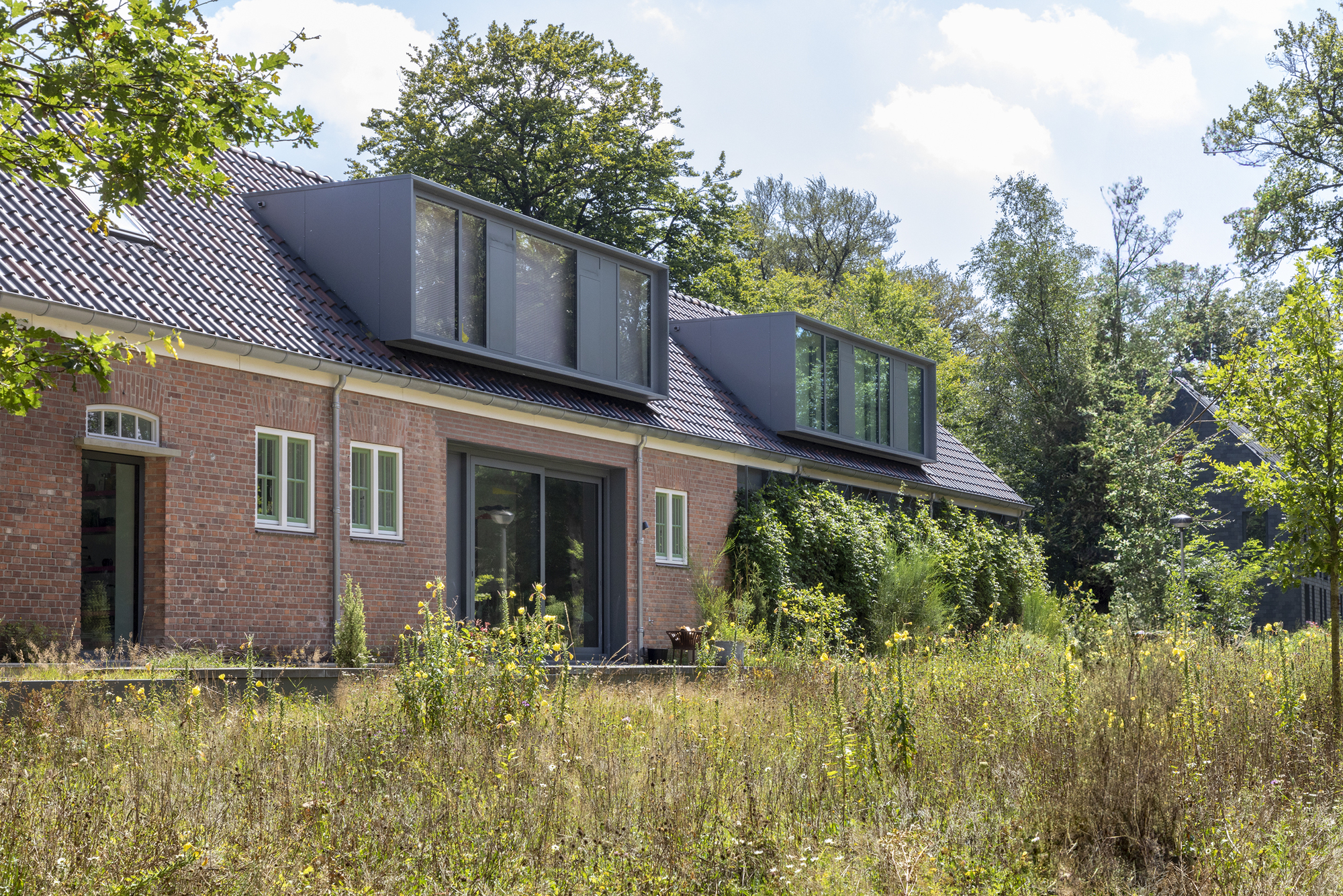 荷蘭Arnhem Buitenplaats Koningsweg開發案 文化設施、住宅、集合住宅、舊建築改造、荷蘭建築 KWP Gebiedsontwikkelaars Buro Harro MVRDV