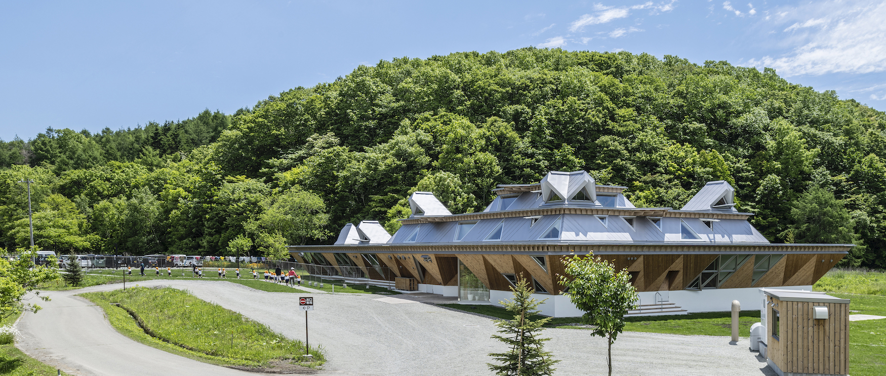 北海道木構木造幼兒園浦河之友森林幼兒園（浦河フレンド森のようちえん）Urakawa Friend Mori Noyochien 照井康穗建築師事務所（YASUO TERUI Architects）