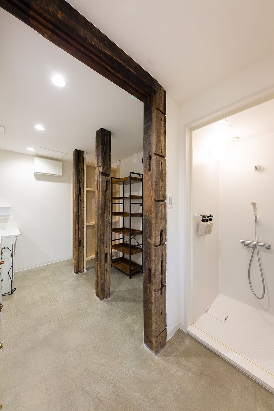 錢湯內部淋浴間