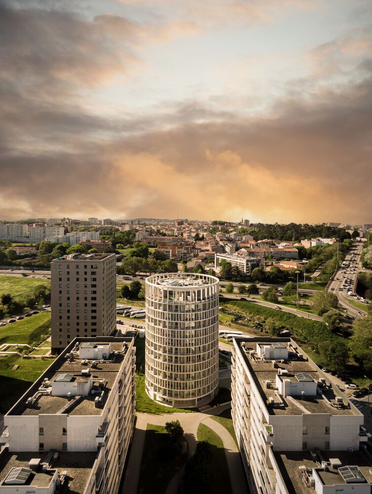 HOSO Student Accommodation Building / OODA. Image © Fernando Guerra FG+SG