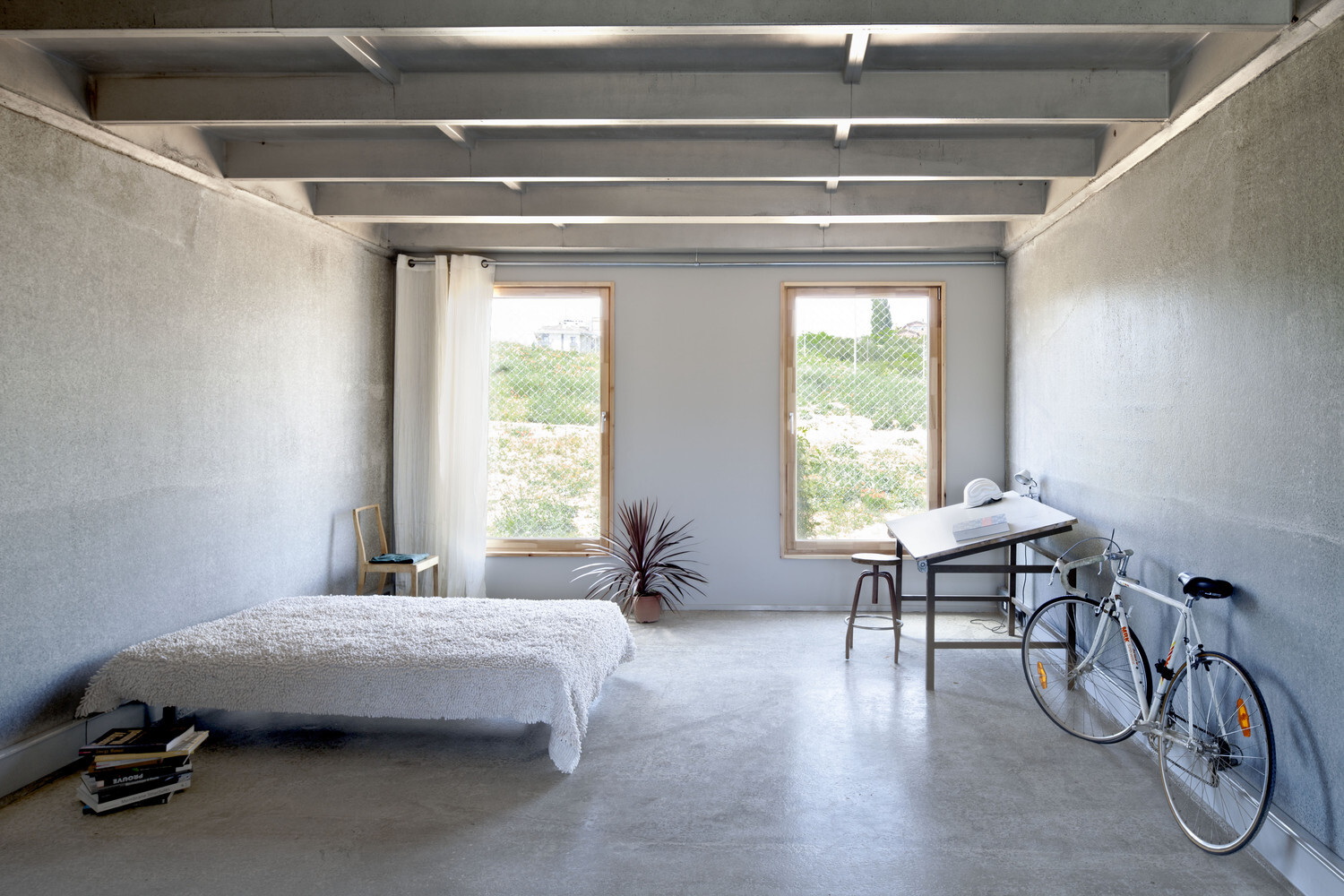 Student Housing (Universitat Politècnica de Catalunya) / H Arquitectes + dataAE. Image © Adrià Goula