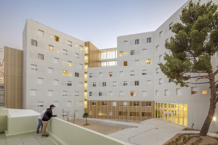 Lucien Cornil Student Residence / A+Architecture