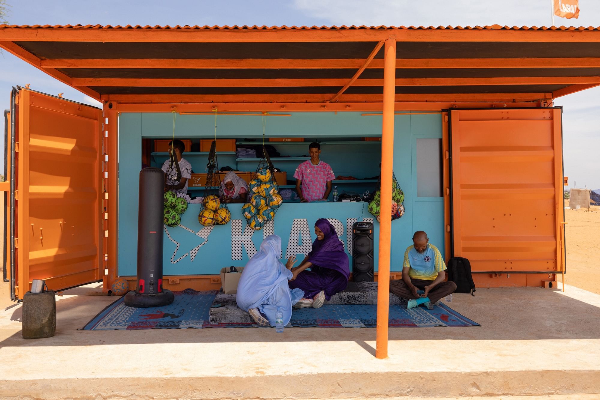 MVRDV KLABU 貨櫃 模組化建築 難民社區（圖片來源：Coco Olakunle）