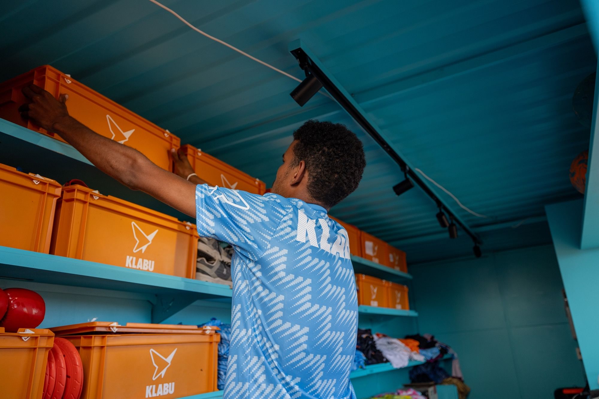 MVRDV KLABU 貨櫃 模組化建築 難民社區（圖片來源：Coco Olakunle）