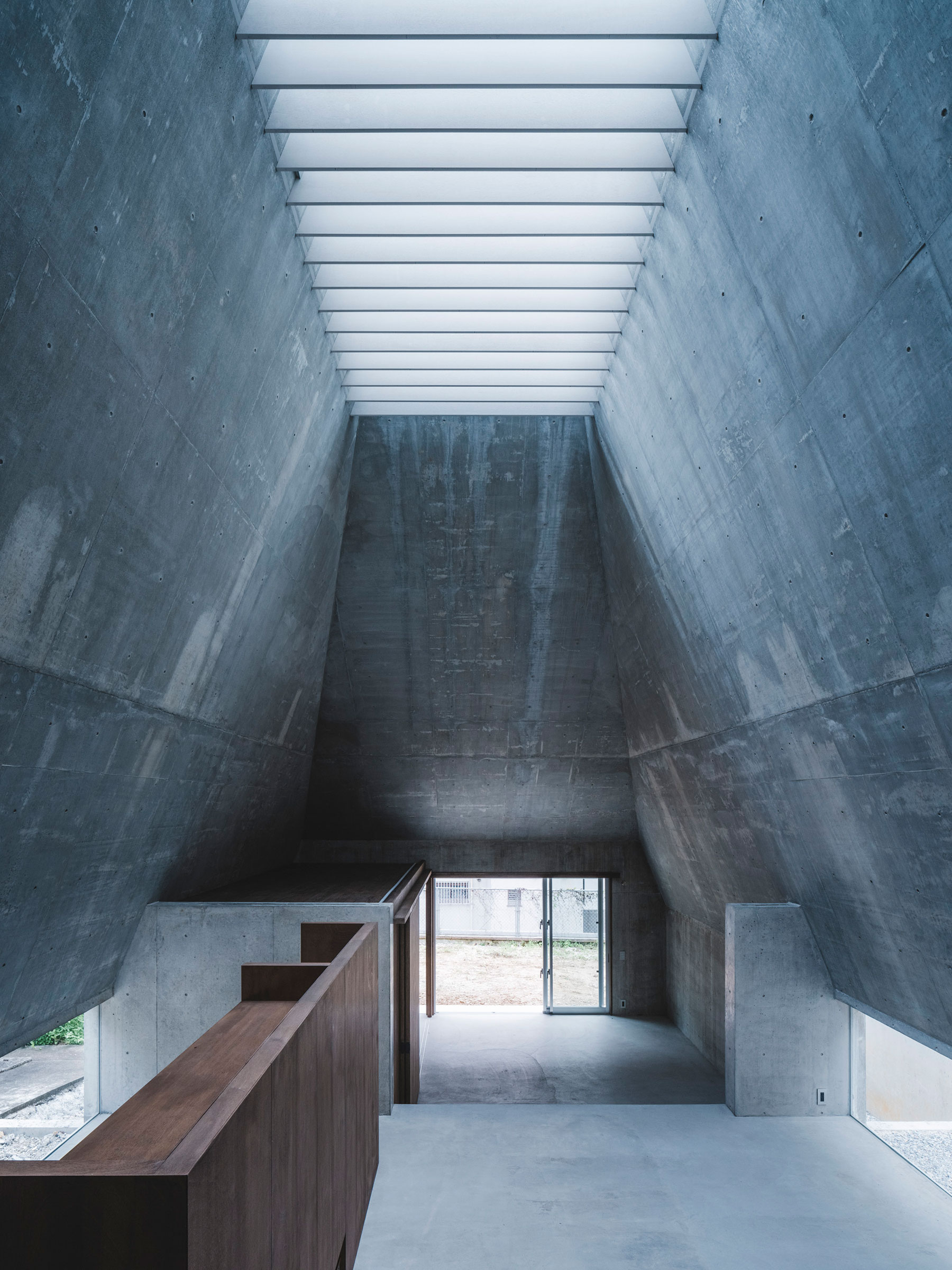 ピラミッドハット 五十嵐理人 IGArchitects 日本沖繩 私人住宅 金字塔小屋