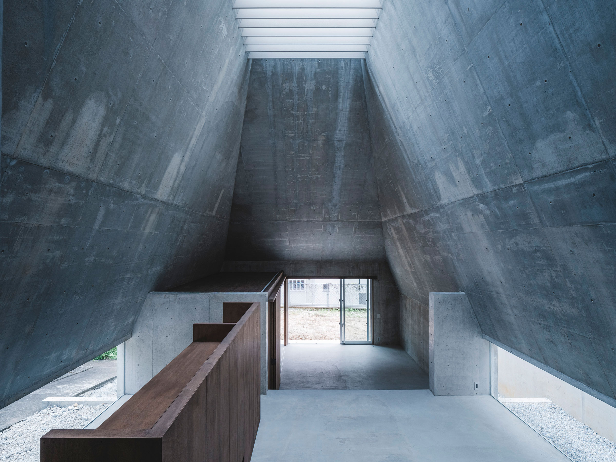 ピラミッドハット 五十嵐理人 IGArchitects 日本沖繩 私人住宅 金字塔小屋
