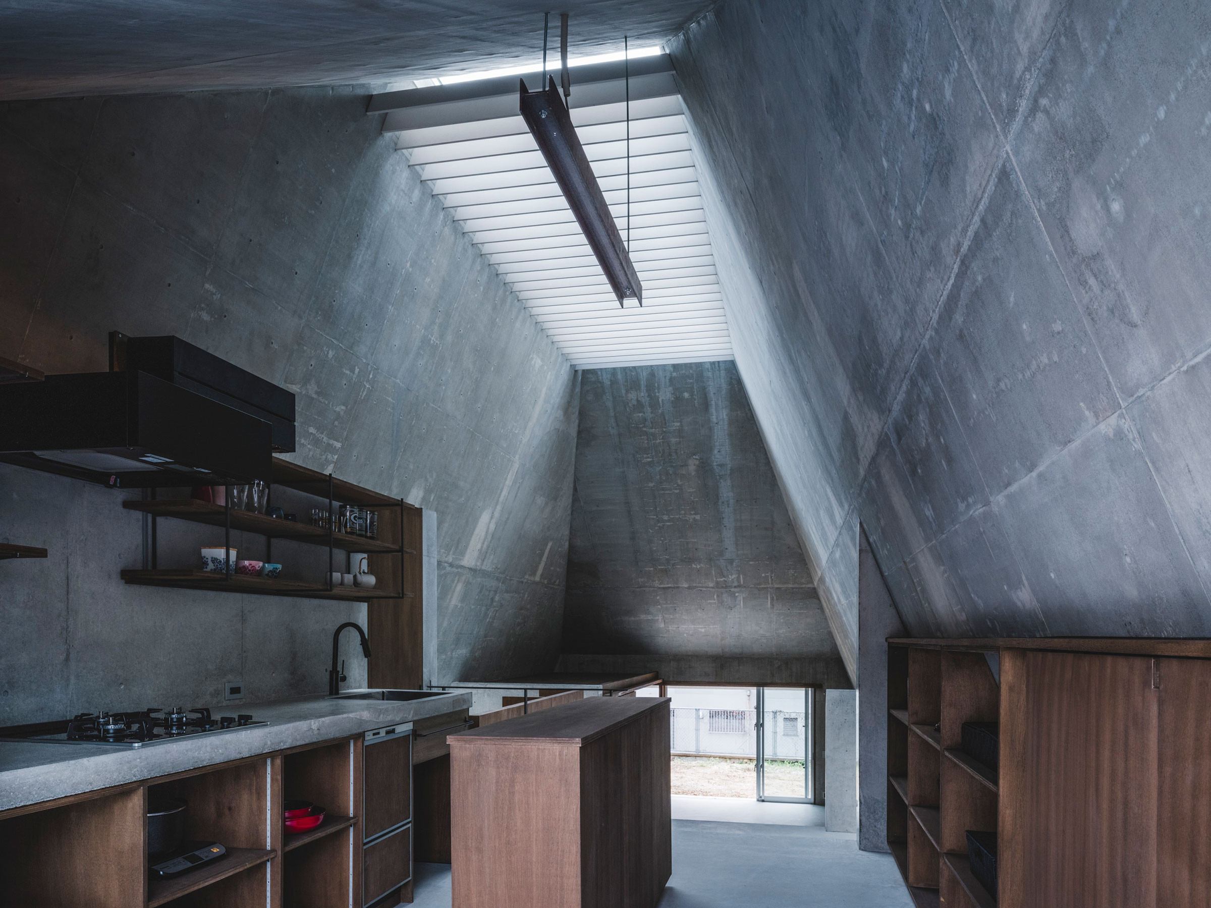 ピラミッドハット 五十嵐理人 IGArchitects 日本沖繩 私人住宅 金字塔小屋