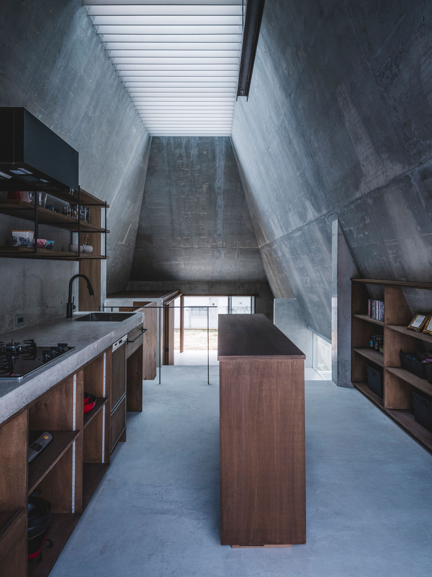ピラミッドハット 五十嵐理人 IGArchitects 日本沖繩 私人住宅 金字塔小屋