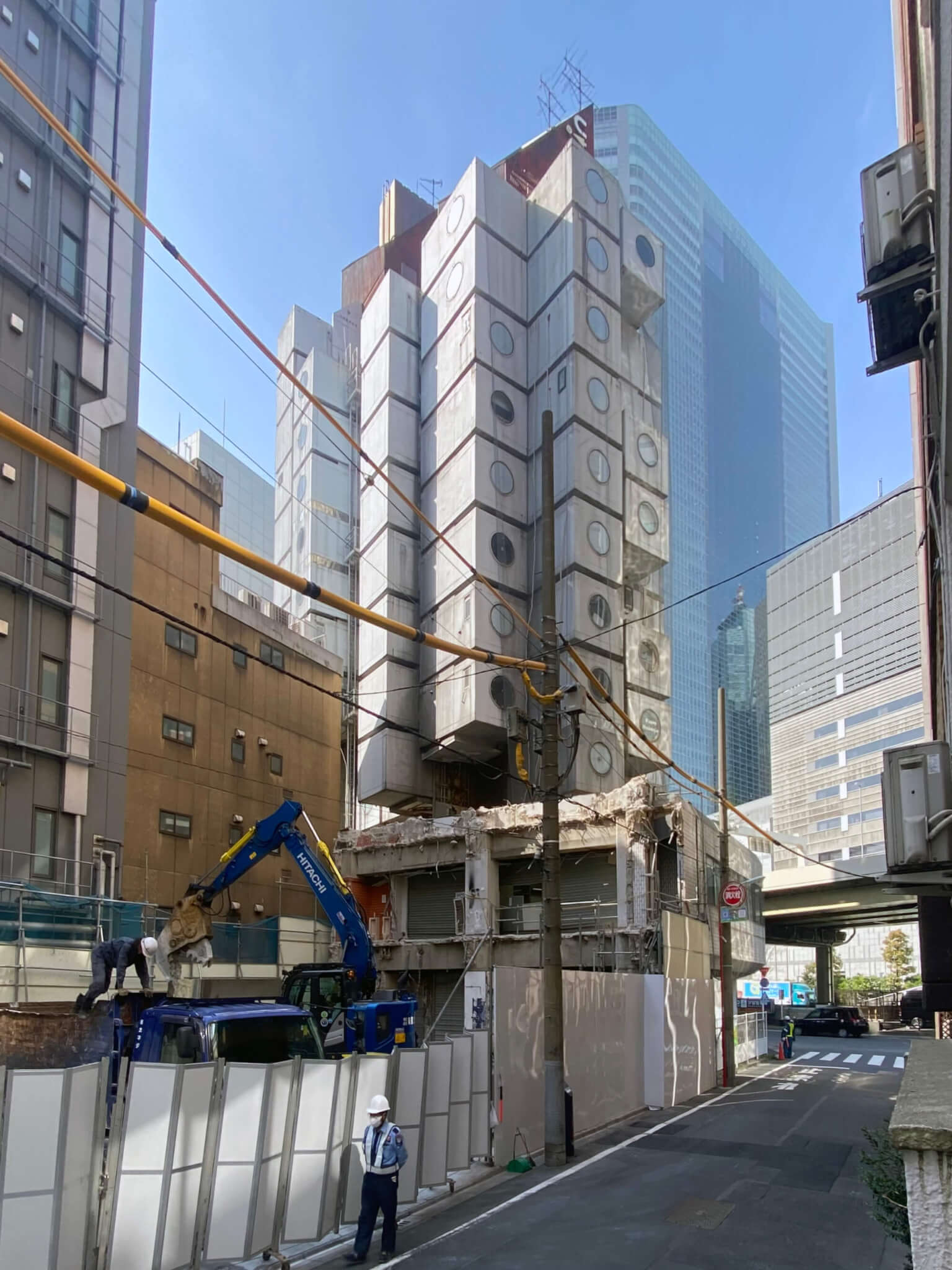 中銀膠囊塔(Nakagin Capsule Tower)於2022年拆除