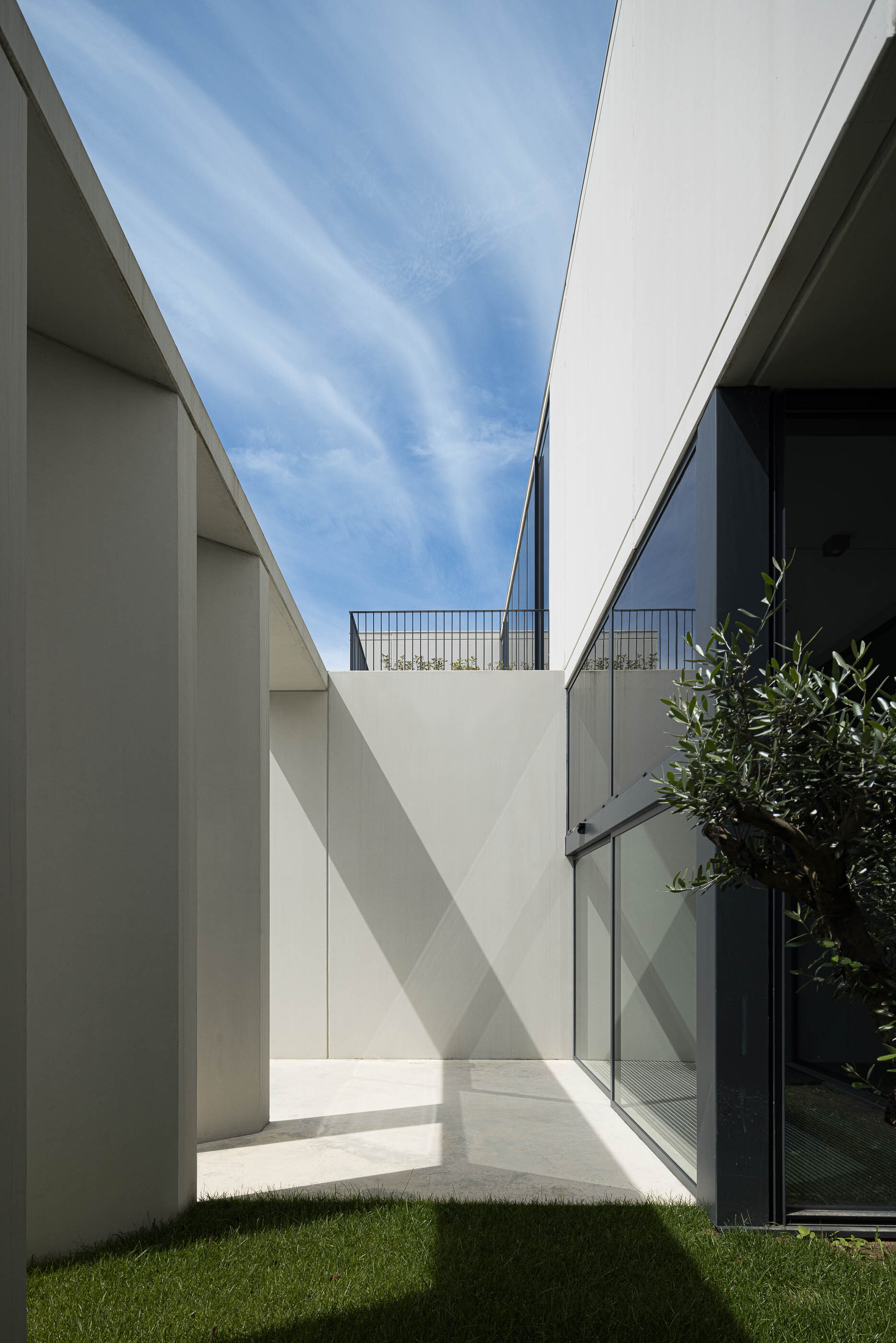 Multiprojectus 葡萄牙廠辦BW II – Industrial Building in Viana do Castelo