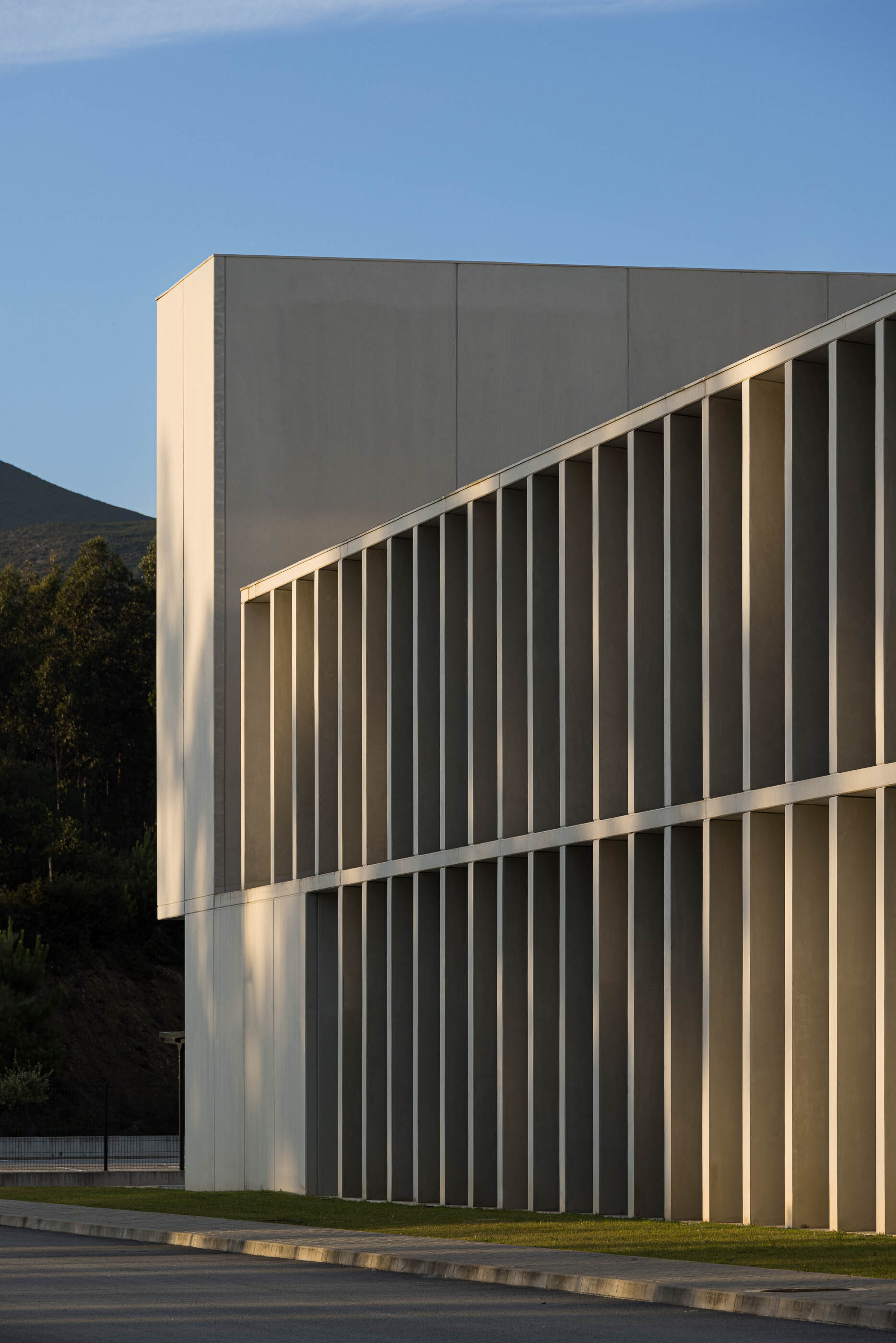 Multiprojectus 葡萄牙廠辦BW II – Industrial Building in Viana do Castelo