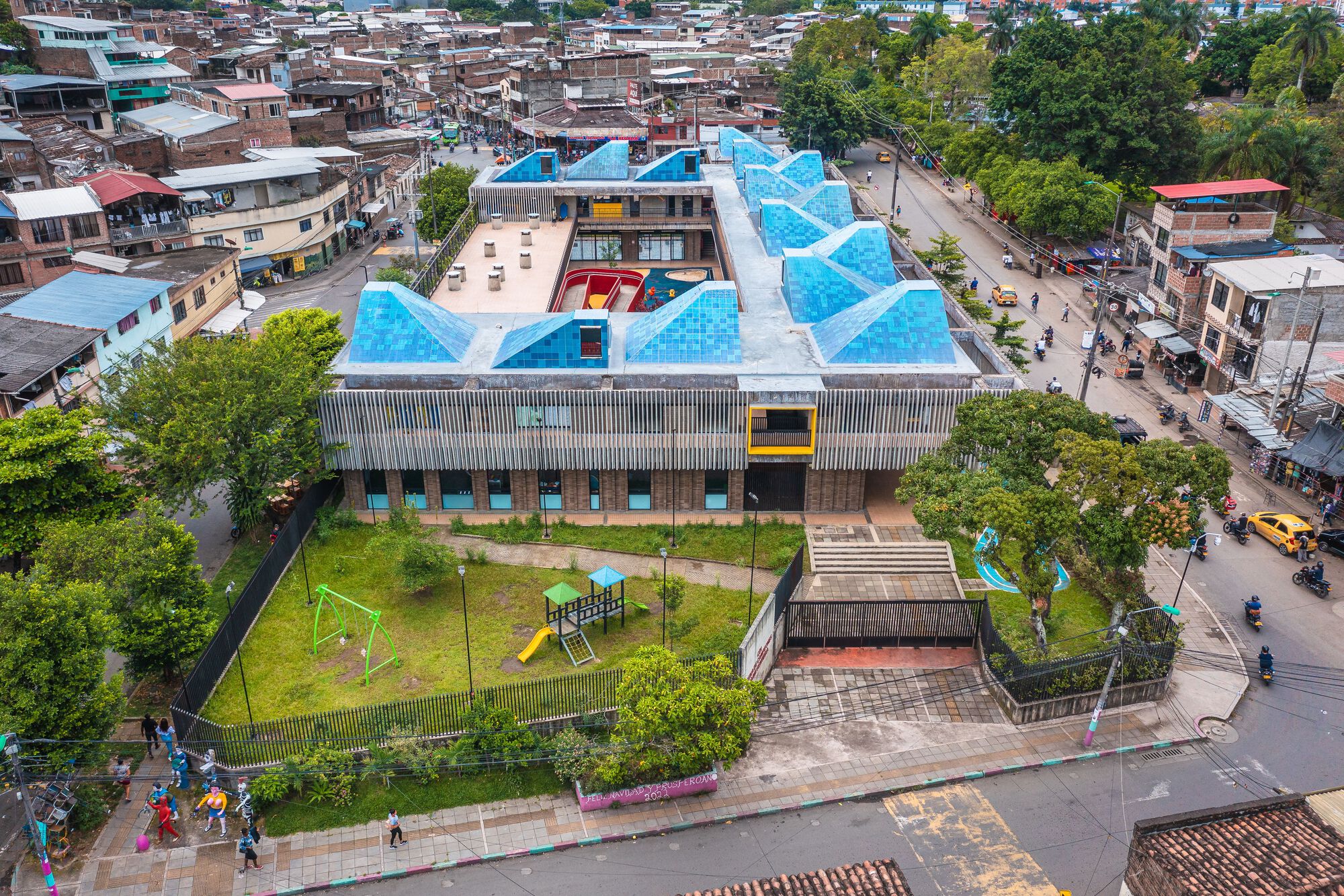 Espacio Colectivo Arquitectos 哥倫比亞 Cali, Colombia Cuna de Campeones Child Development Center 