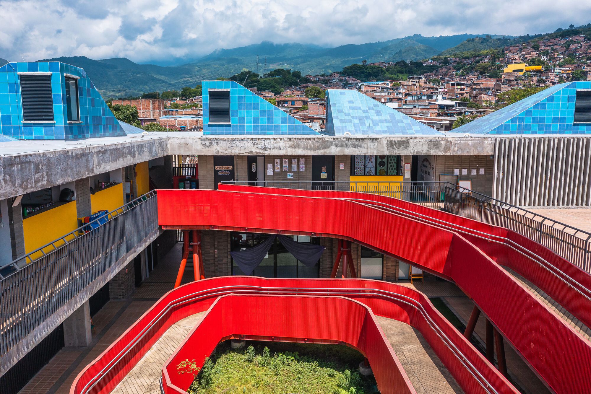 Espacio Colectivo Arquitectos 哥倫比亞 Cali, Colombia Cuna de Campeones Child Development Center 