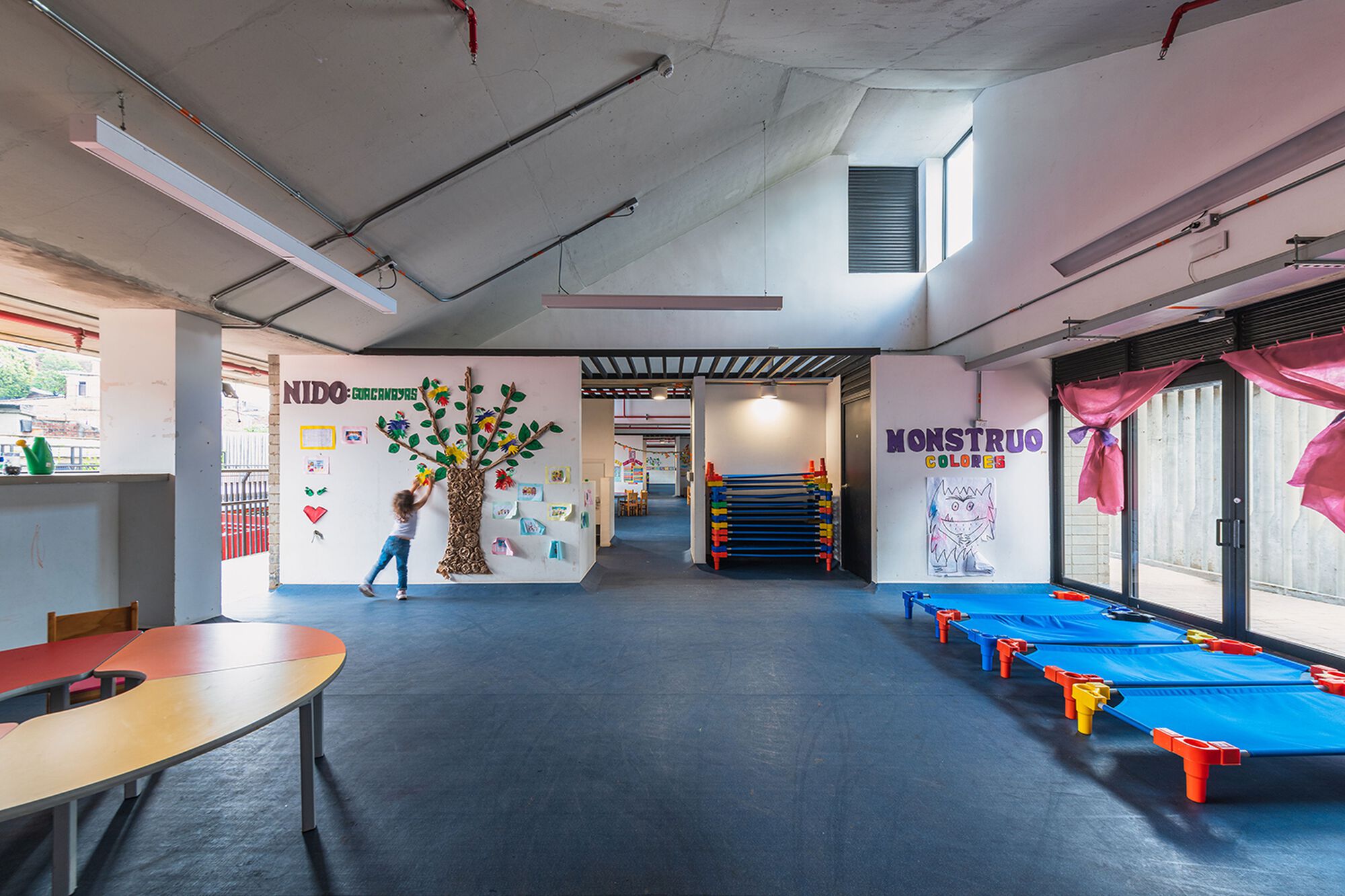 Espacio Colectivo Arquitectos 哥倫比亞 Cali, Colombia Cuna de Campeones Child Development Center 