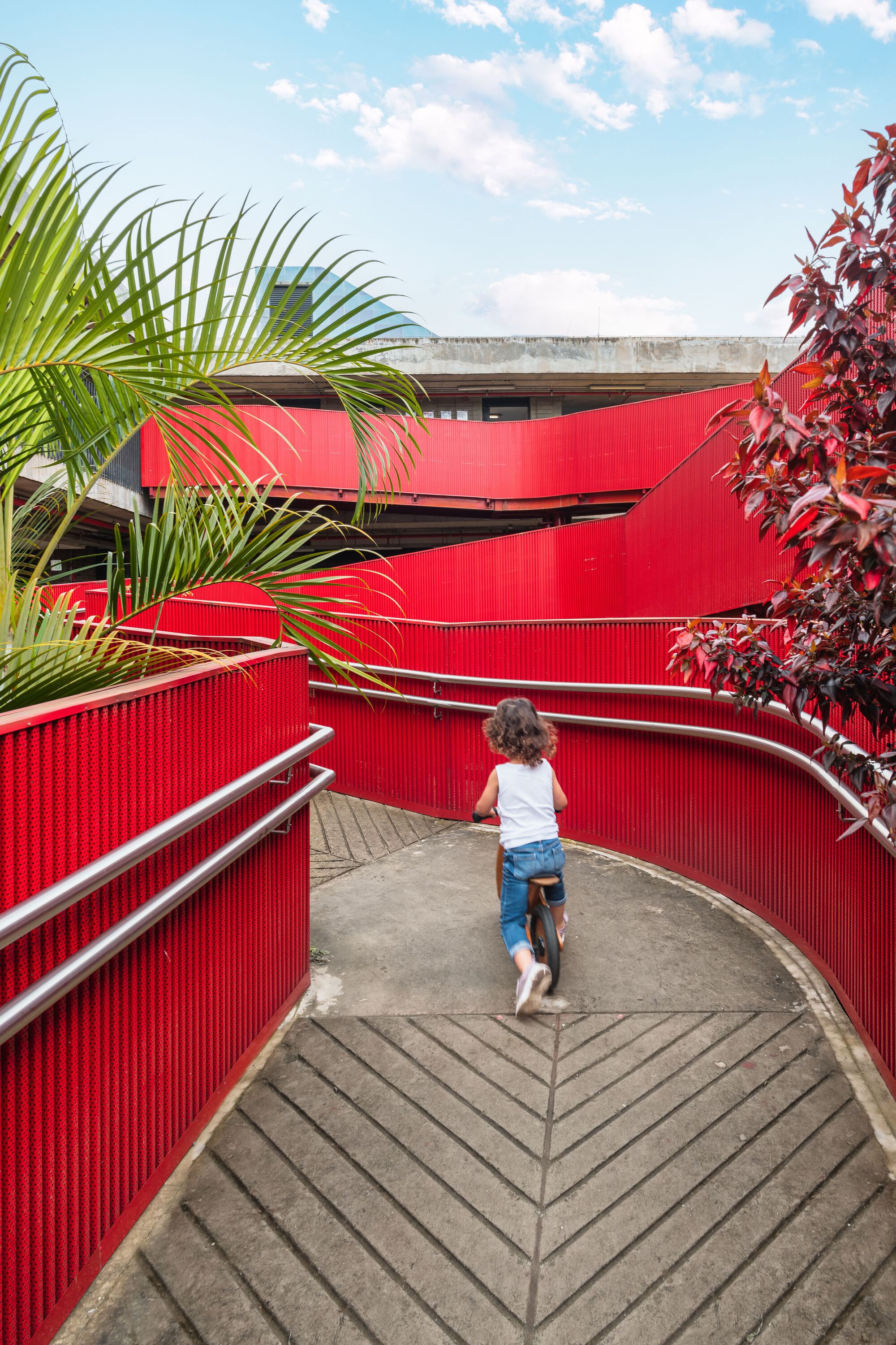 Espacio Colectivo Arquitectos 哥倫比亞 Cali, Colombia Cuna de Campeones Child Development Center 