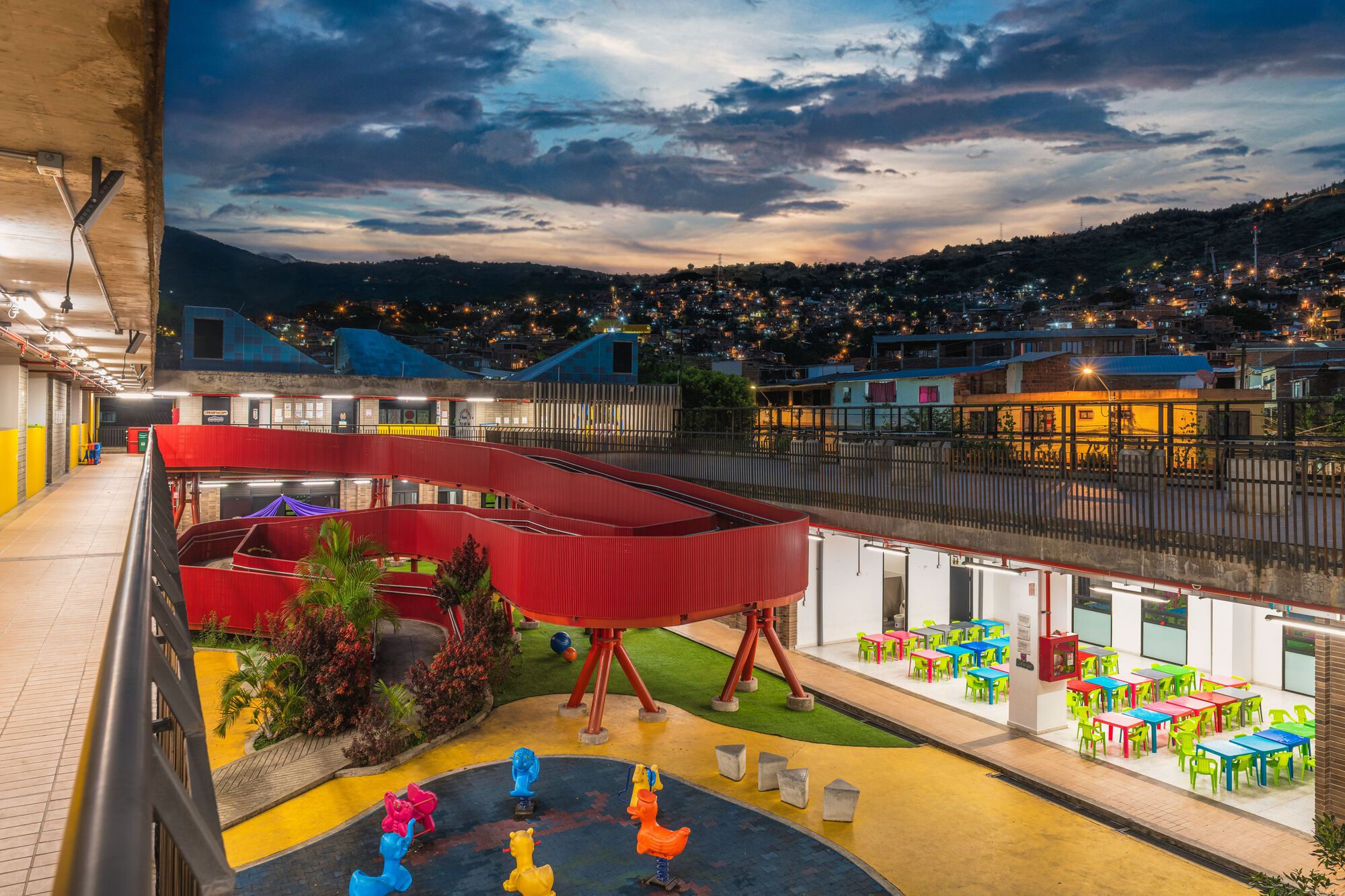 Espacio Colectivo Arquitectos 哥倫比亞 Cali, Colombia Cuna de Campeones Child Development Center