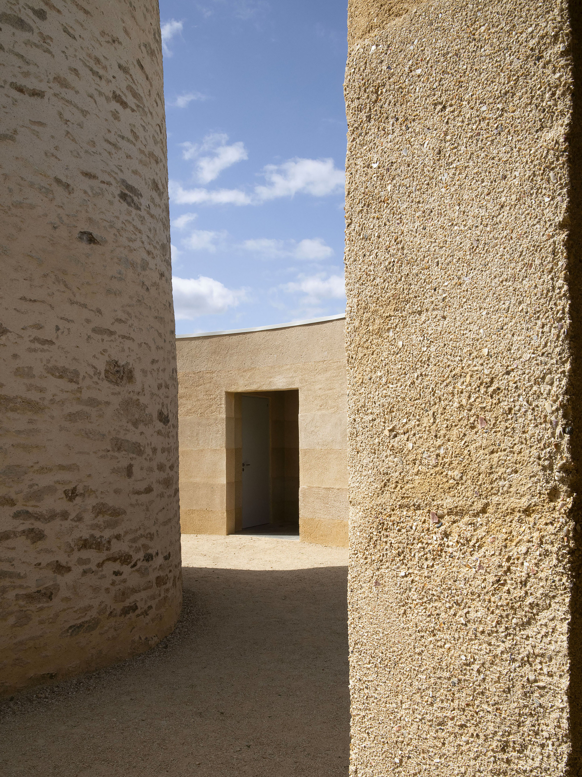 Mill Renovation  Winery Construction Carmen Maurice Architecture Vineyard de Rhuys Le vignoble de Rhuys - Dantelezh 法國酒莊