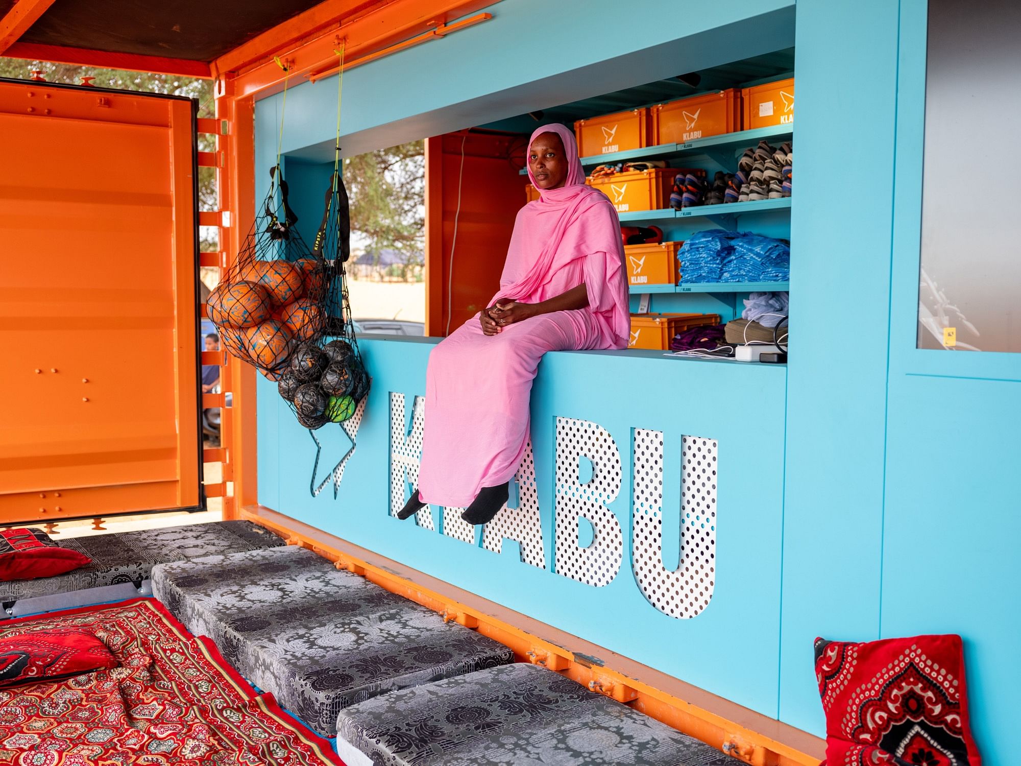 MVRDV KLABU 貨櫃 模組化建築 難民社區（圖片來源：Coco Olakunle）