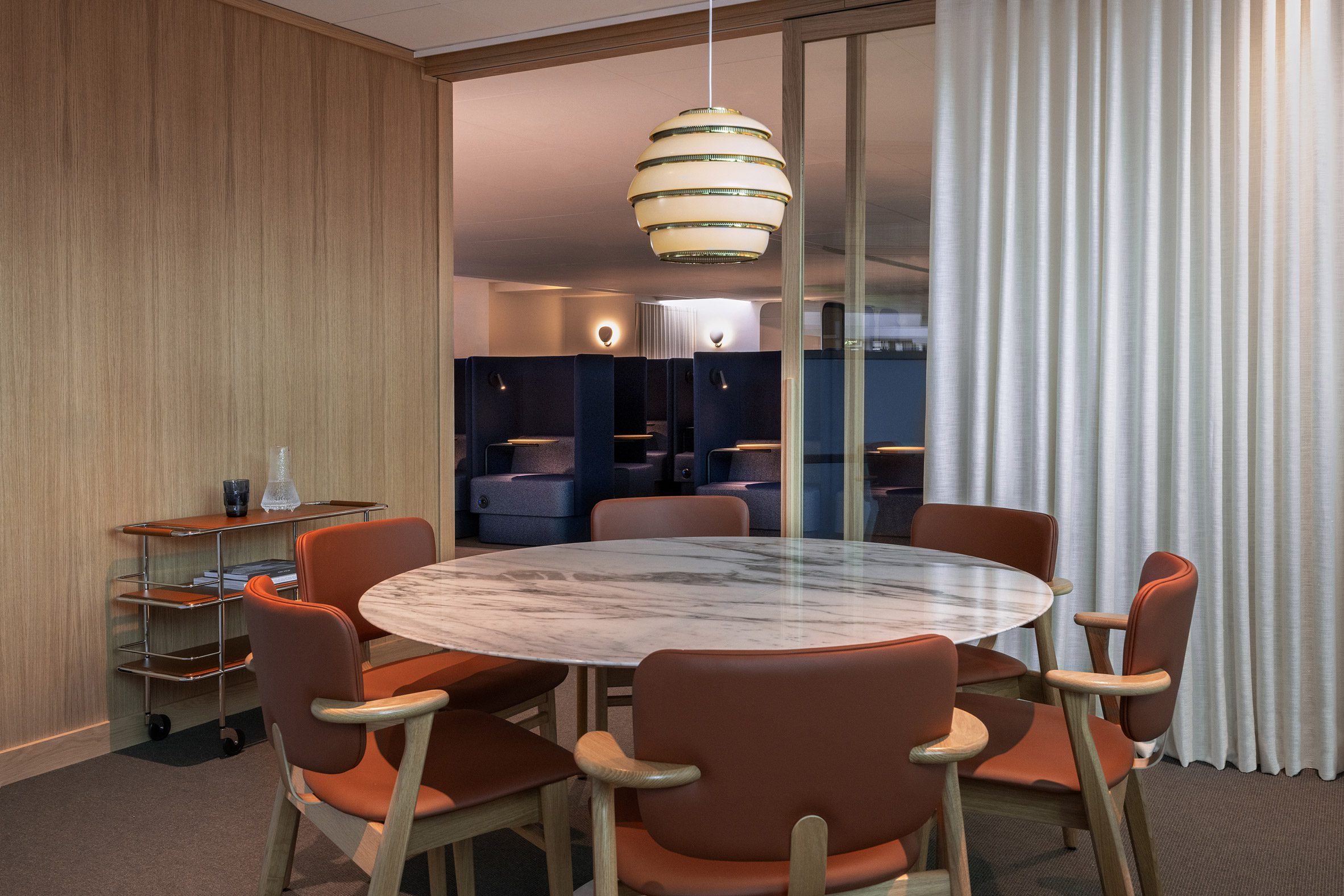 Joanna Laajisto Helsinki Airport lounge 芬蘭航空貴賓室