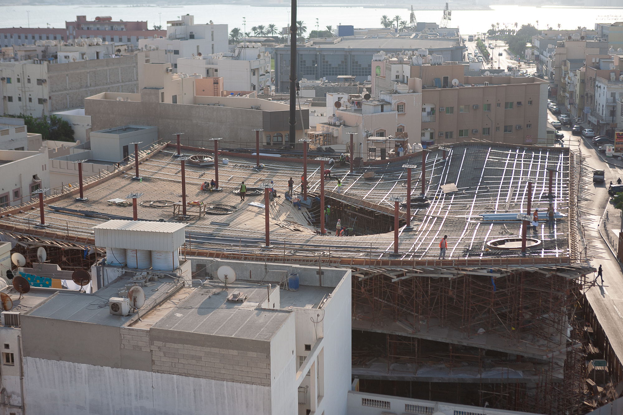 瑞士建築師 Christian Kerez 巴林王國 立體停車場（Photographs:Maxime Delvaux）[